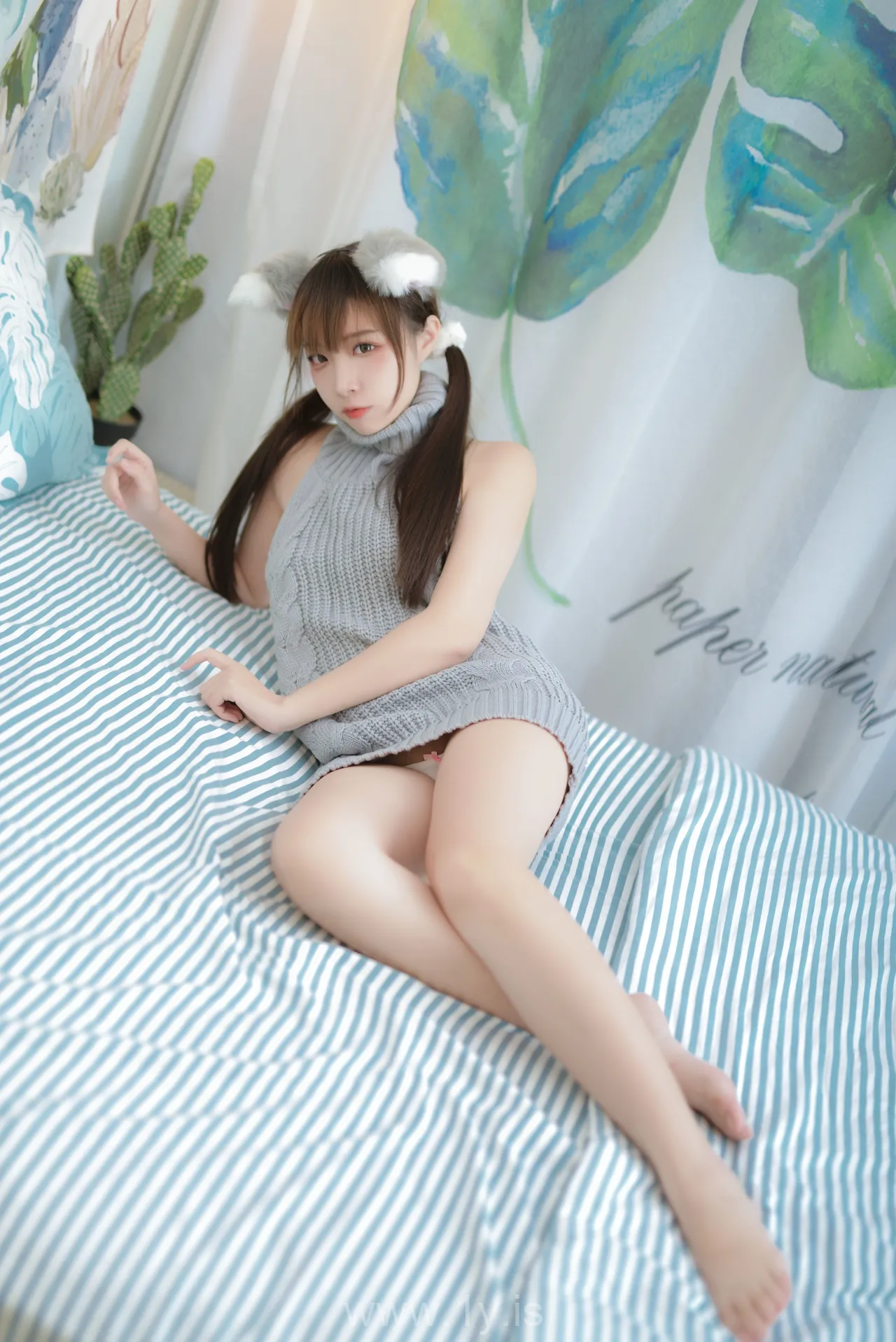 Nisa（二佐） Vol.045 Beautiful & Appealing Chinese Homebody Girl 私房露背毛衣