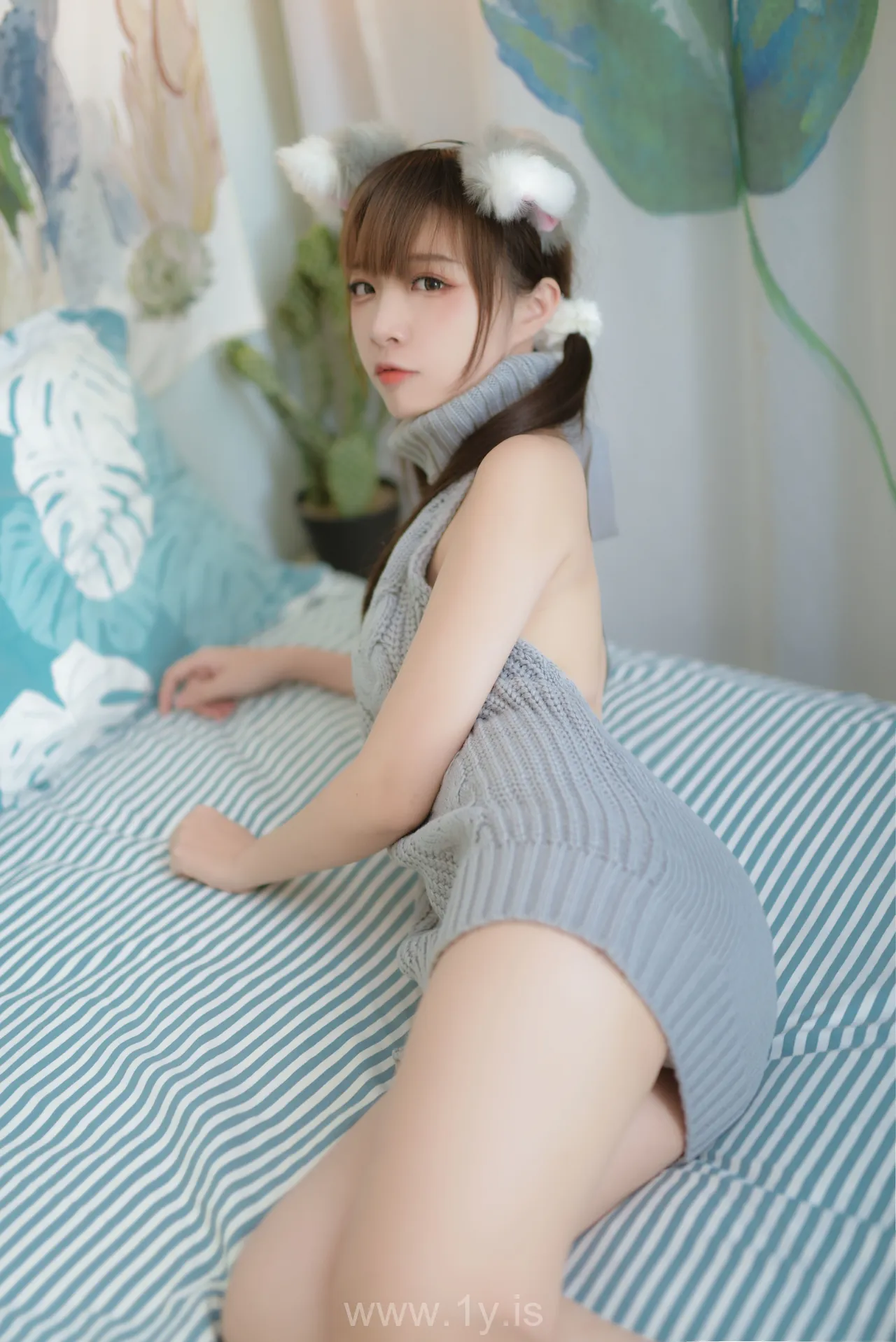 Nisa（二佐） Vol.045 Beautiful & Appealing Chinese Homebody Girl 私房露背毛衣