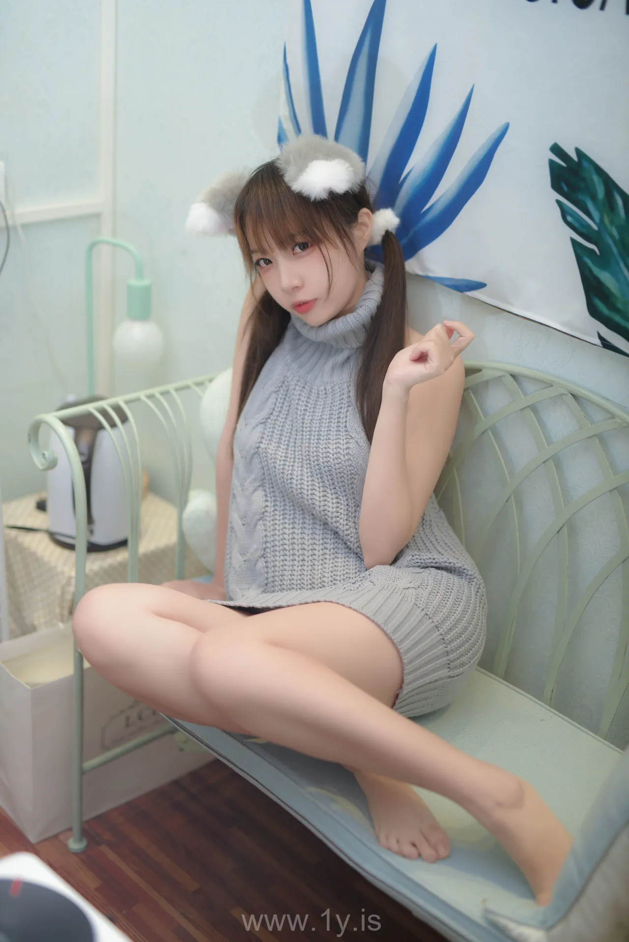 Nisa（二佐） Vol.045 Beautiful & Appealing Chinese Homebody Girl 私房露背毛衣