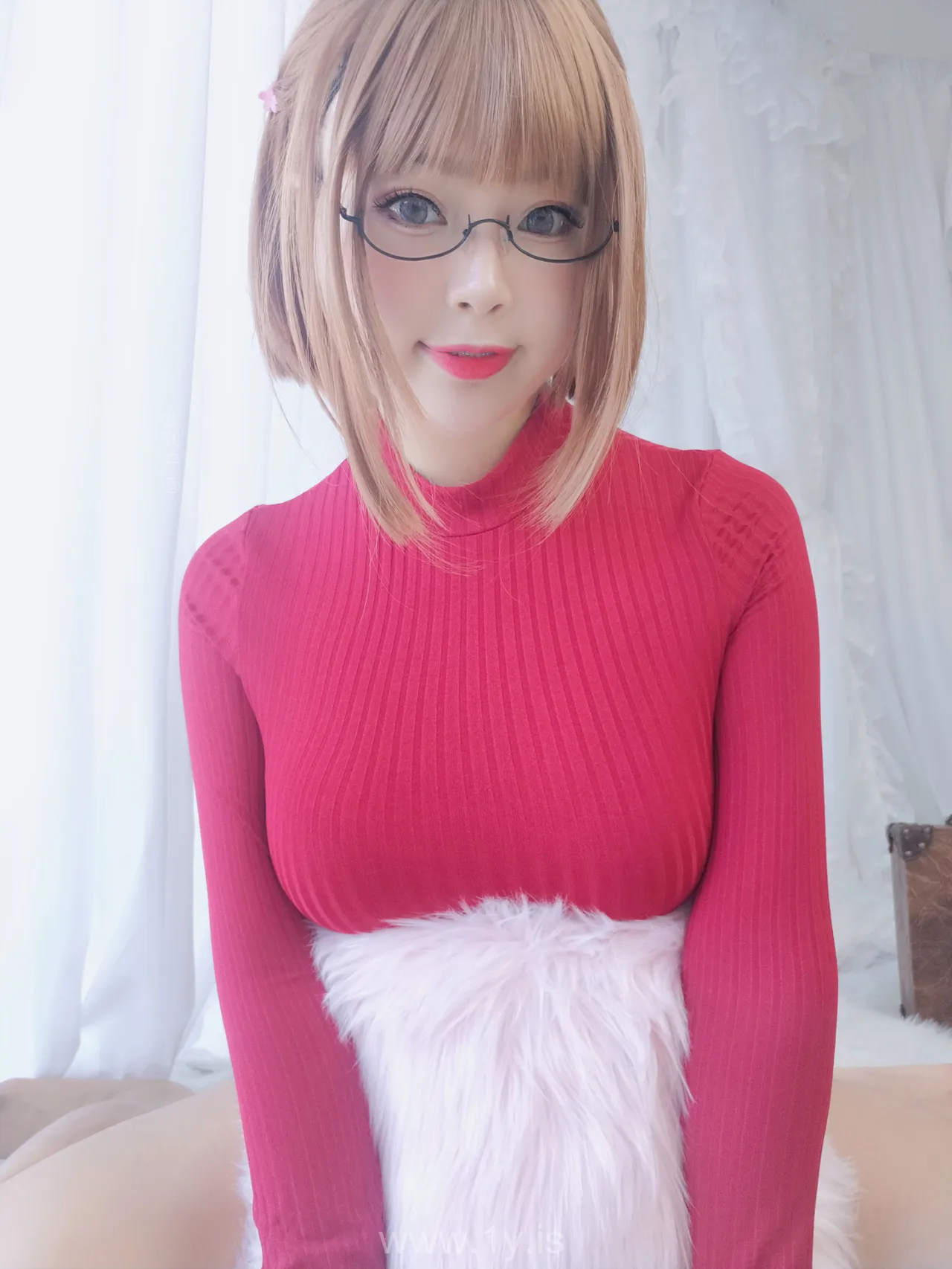 Coser@白烨 NO.007 Fair & Elegant Chinese Cougar 毛衣套装