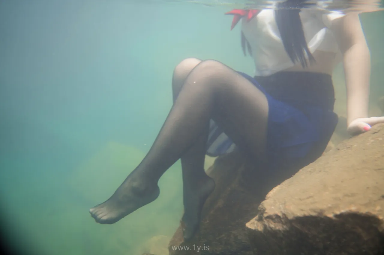 Coser@白烨 NO.010 Classy Asian Model 湿身JK