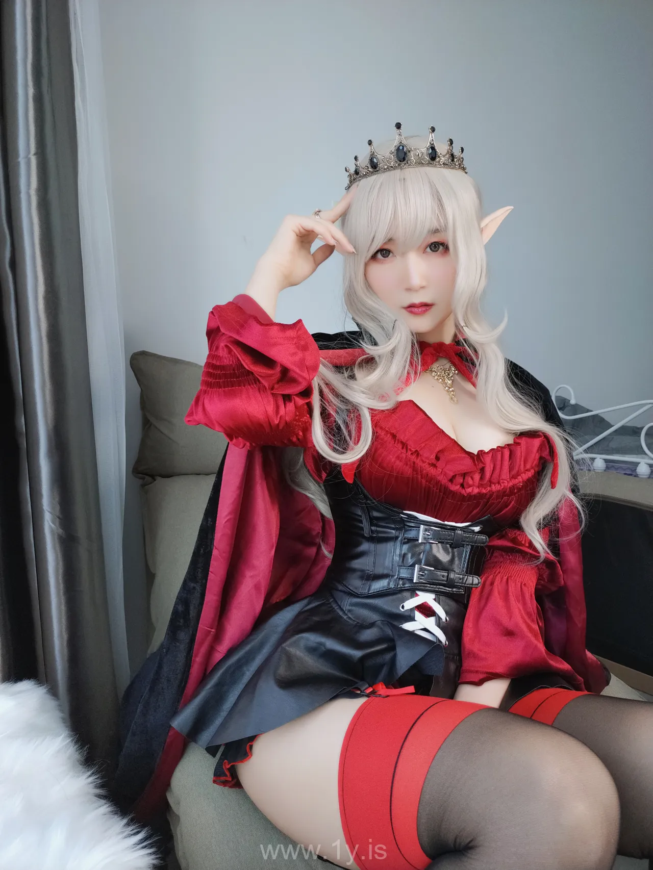 Coser@白银81 NO.015 Stunning Chinese Homebody Girl 皇家吸血鬼