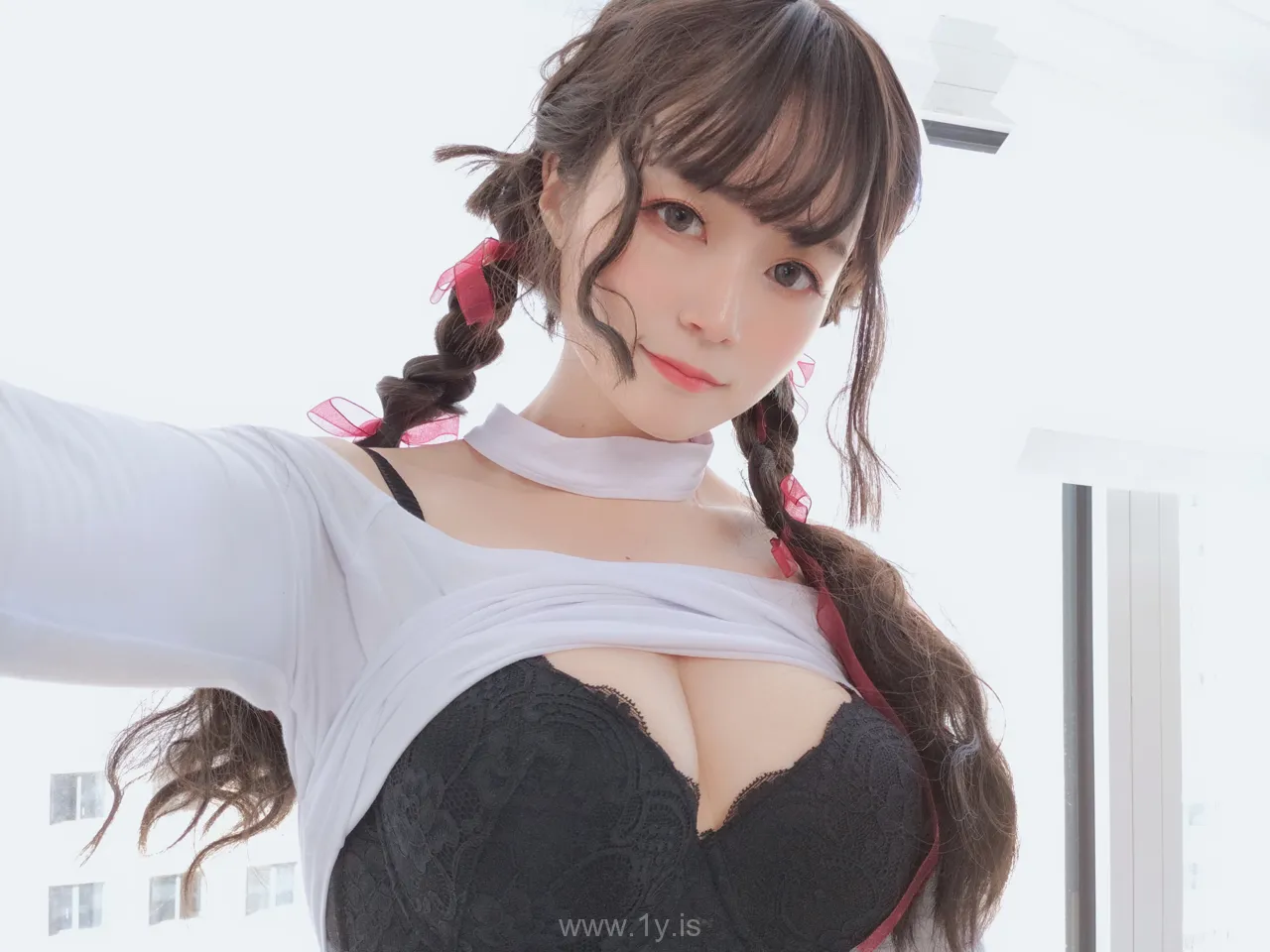 Coser@白银81 NO.018 Gorgeous Asian Model 邻家大姐姐的黑丝DLC