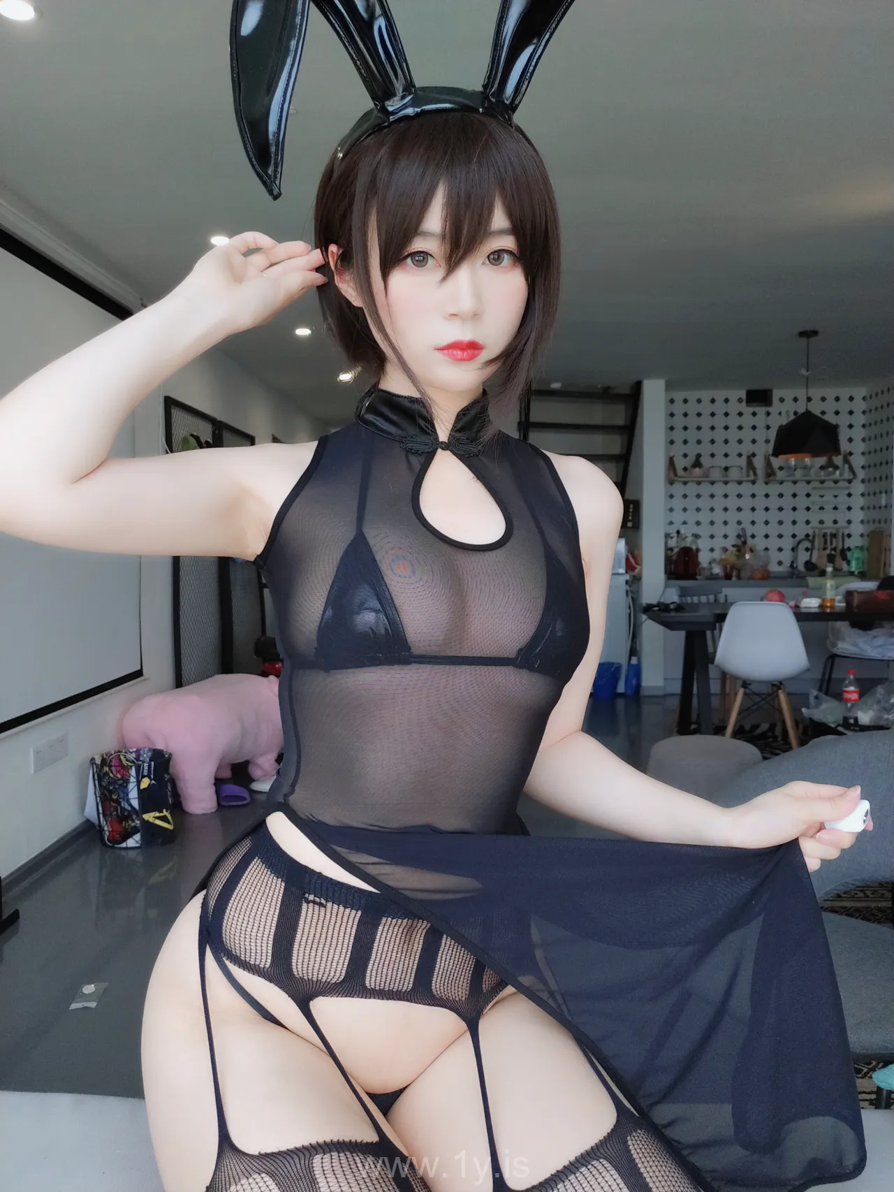 Coser@白银81 NO.019 Stylish & Irresistible Asian Model 透明旗袍