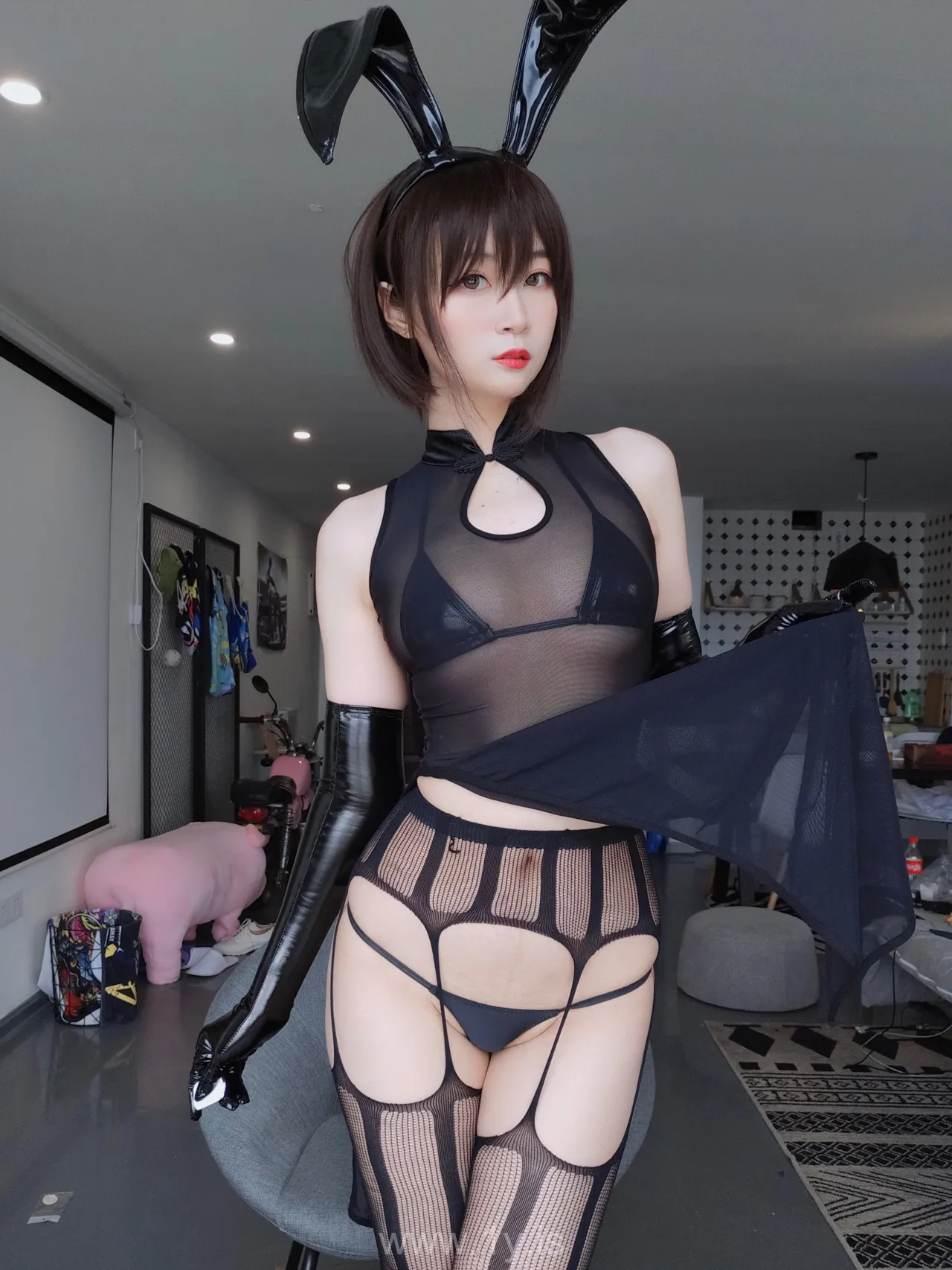 Coser@白银81 NO.019 Stylish & Irresistible Asian Model 透明旗袍