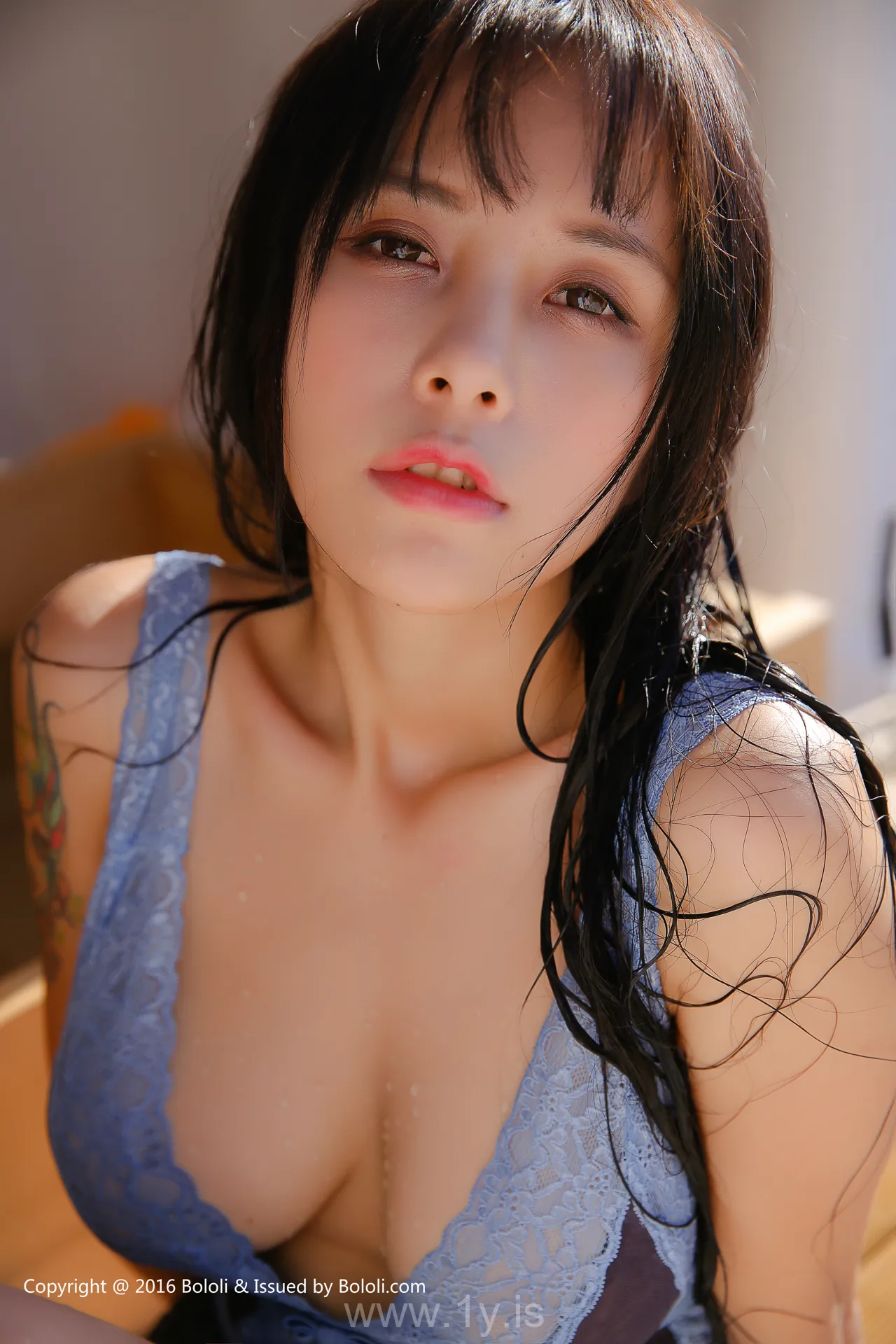 Bololi(菠萝社) Vol.018夏美水枪雏菊夏美酱 Nice-looking & Good-looking Asian Chick 夏美水枪雏菊夏美酱