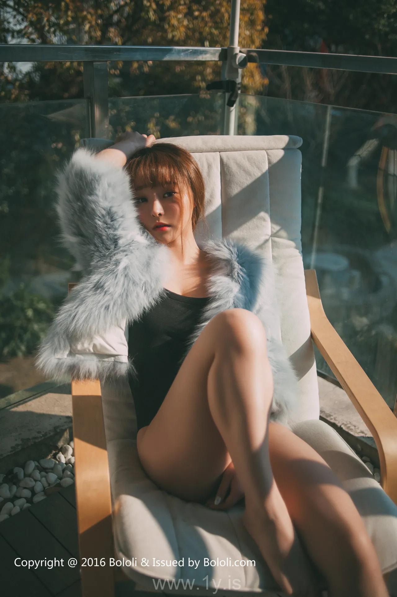 Bololi(菠萝社) Vol.027七宝变装死库水诱惑柳侑绮 Well Done Chinese Babe 七宝变装死库水诱惑柳侑绮