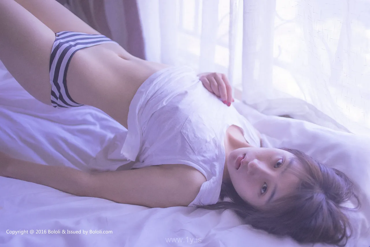 Bololi(菠萝社) Vol.028珈酱的少女情怀珈酱 Knockout Chinese Homebody Girl 珈酱的少女情怀珈酱