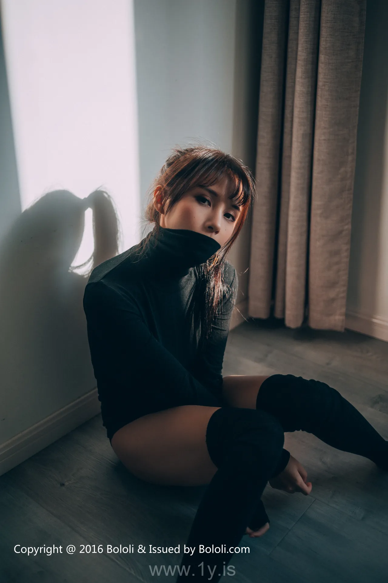 Bololi(菠萝社) Vol.029夏美酱黑色诱惑 Fancy & Cute Chinese Teen 夏美酱黑色诱惑