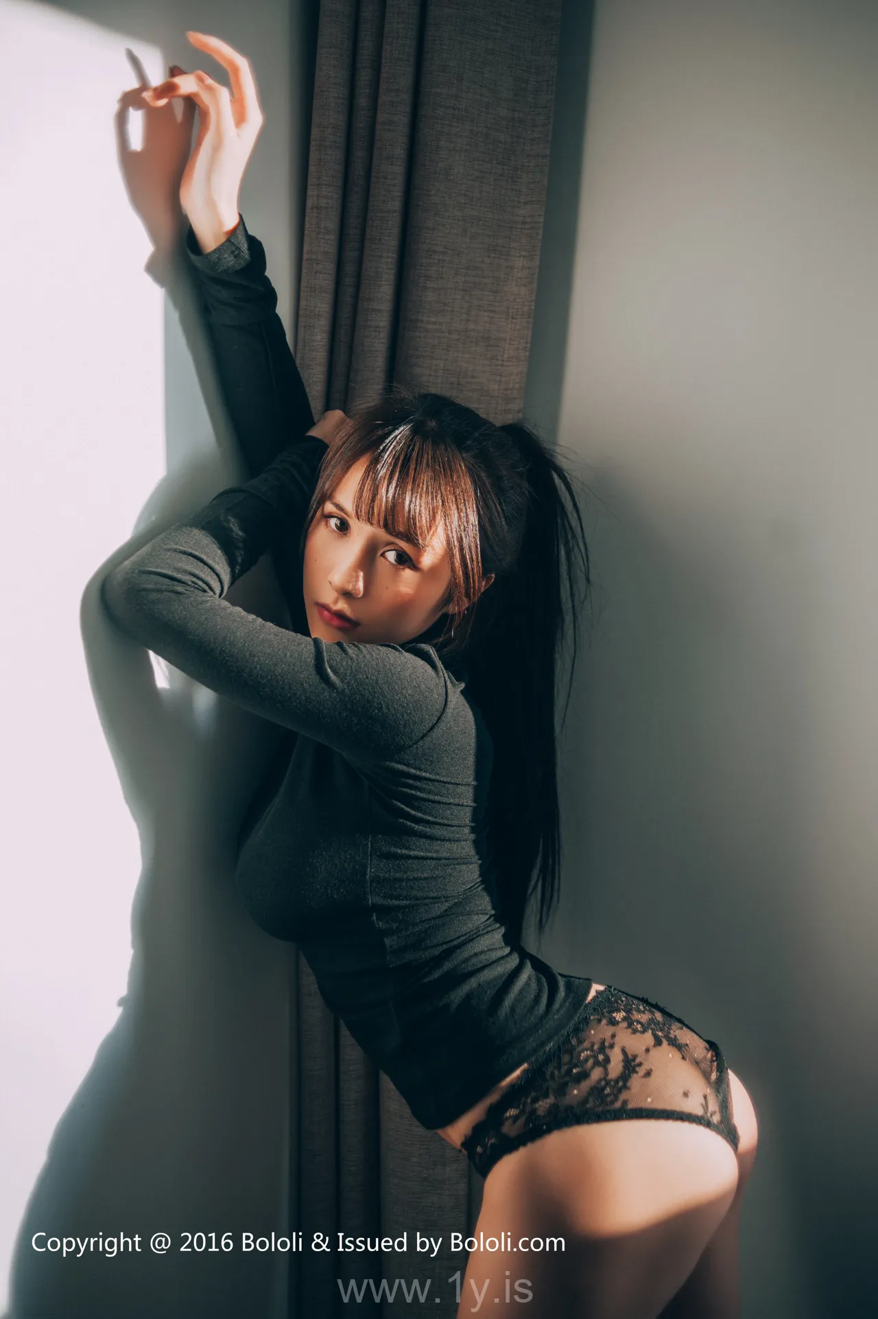 Bololi(菠萝社) Vol.029夏美酱黑色诱惑 Fancy & Cute Chinese Teen 夏美酱黑色诱惑