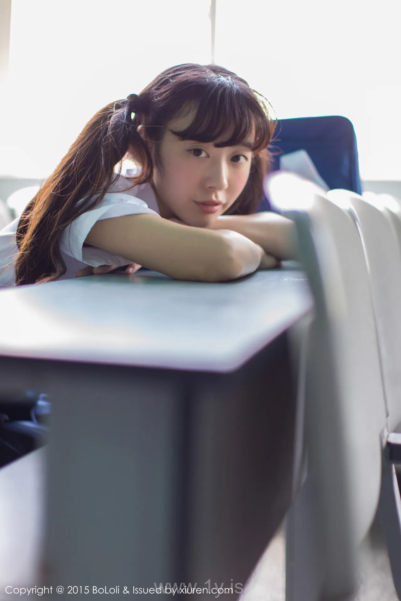 Bololi(菠萝社) Vol.031Suki朱忆音 Well Done & Appealing Chinese Hottie Suki朱忆音