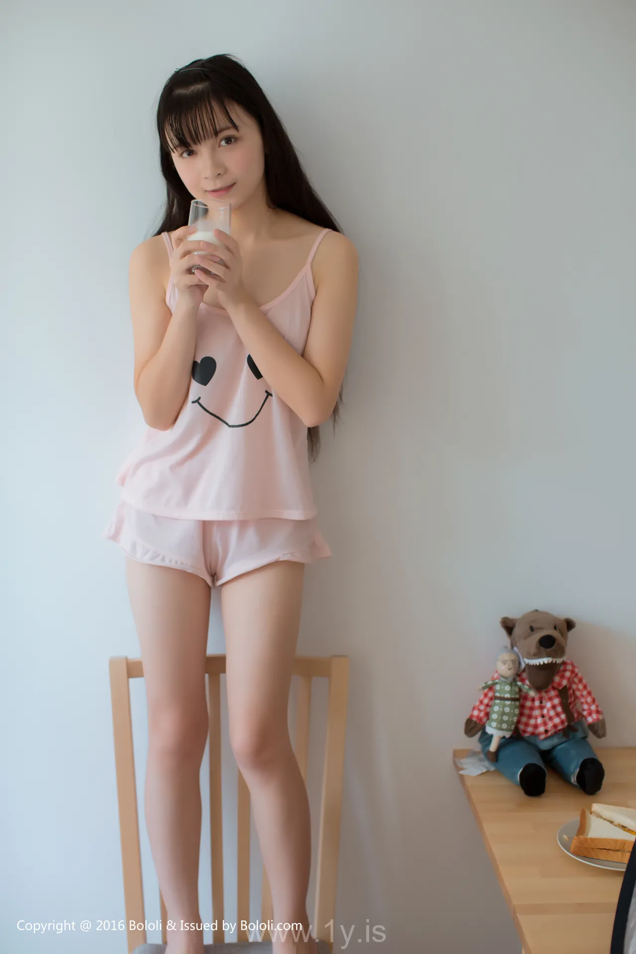 Bololi(菠萝社) Vol.038鱼丸 Extraordinary Chinese Hottie 鱼丸