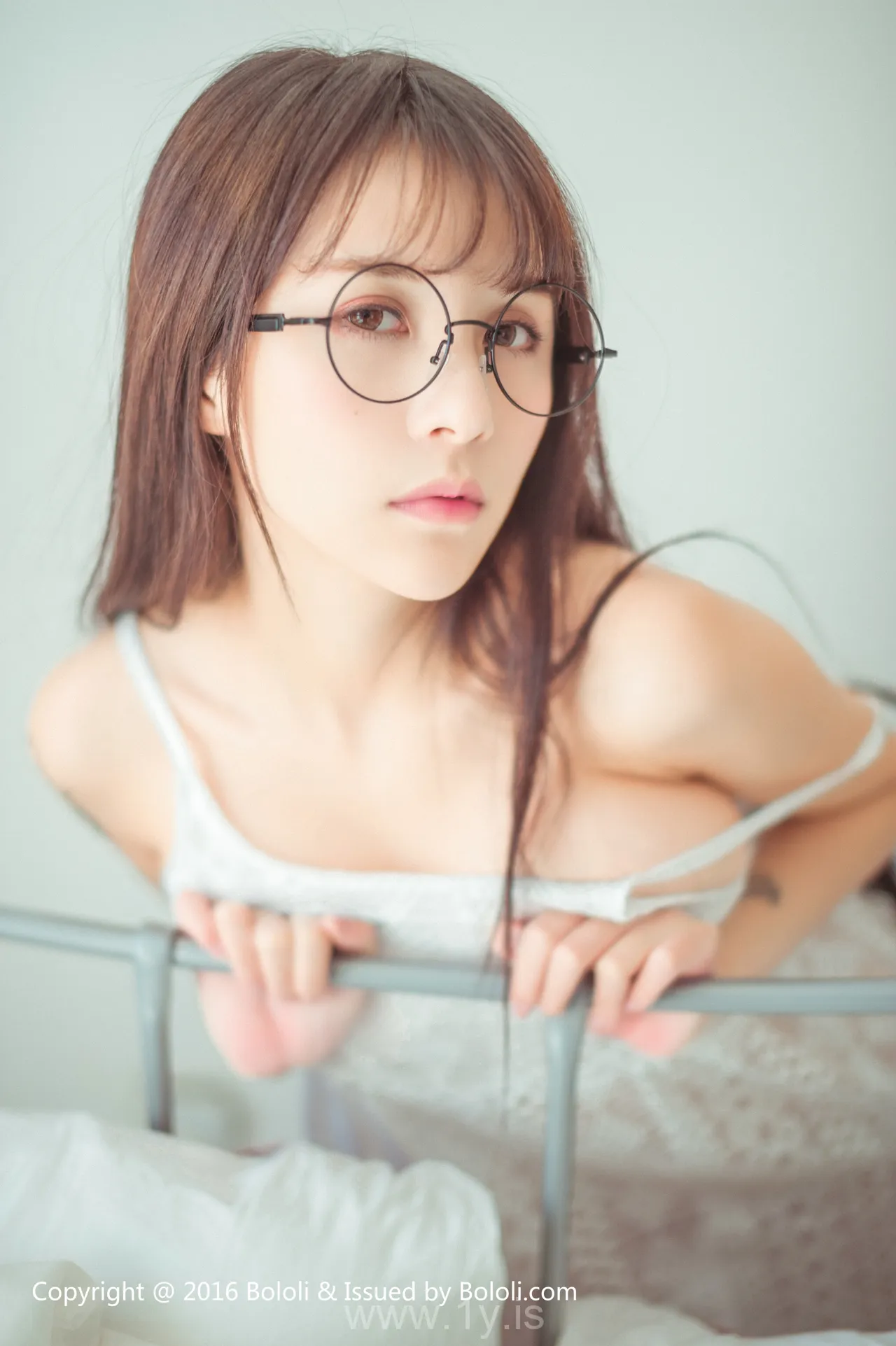 Bololi(菠萝社) Vol.040夏美酱 Stylish Chinese Hottie 夏美酱