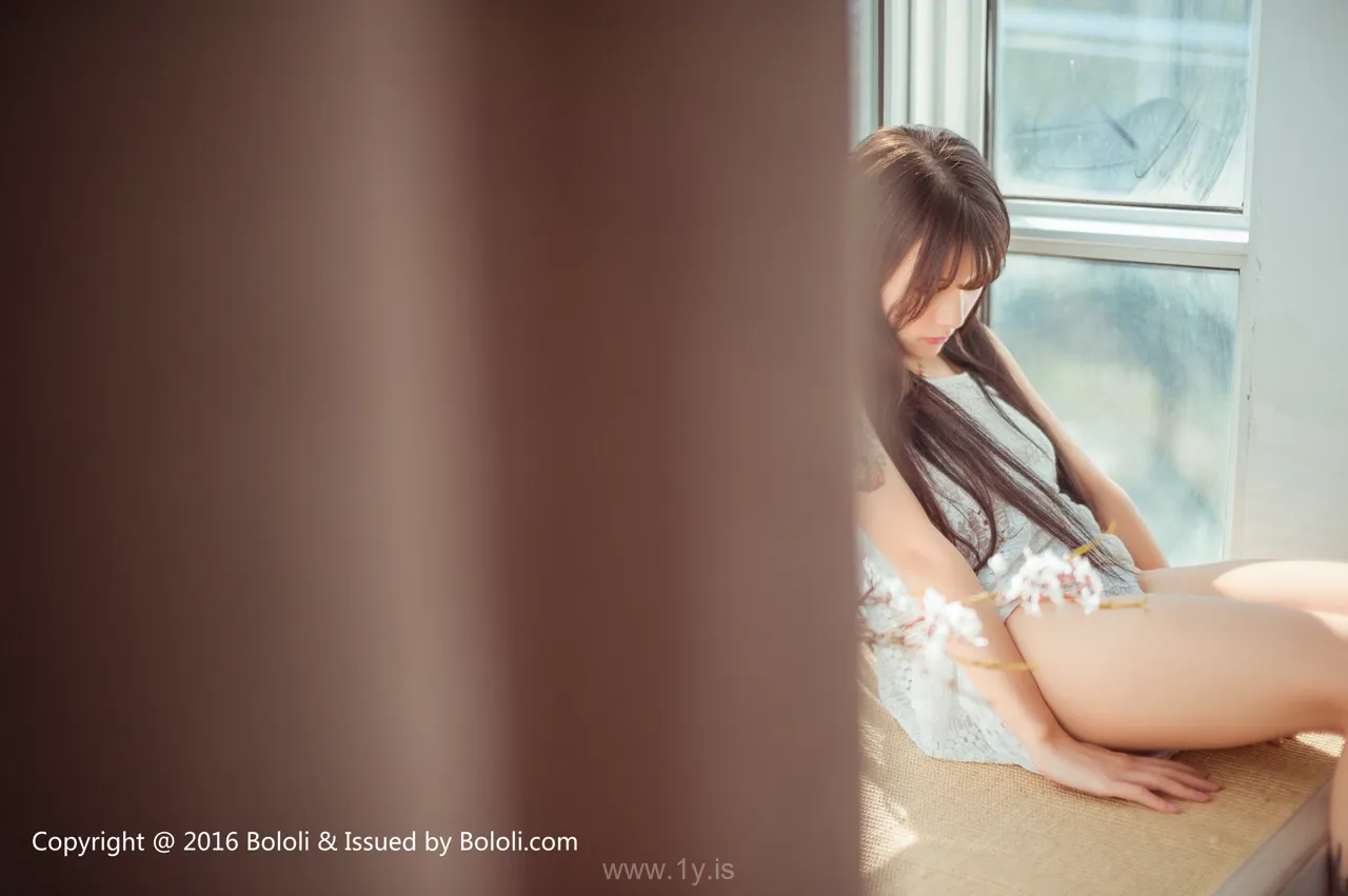 Bololi(菠萝社) Vol.040夏美酱 Stylish Chinese Hottie 夏美酱