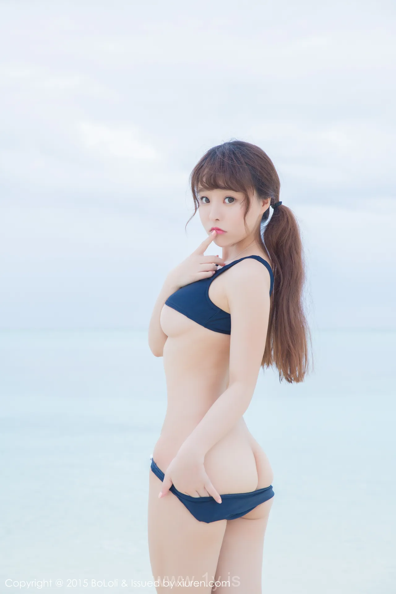 Bololi(菠萝社) Vol.044柳侑绮Sevenbaby Well-developed & Breathtaking Chinese Belle 柳侑绮Sevenbaby
