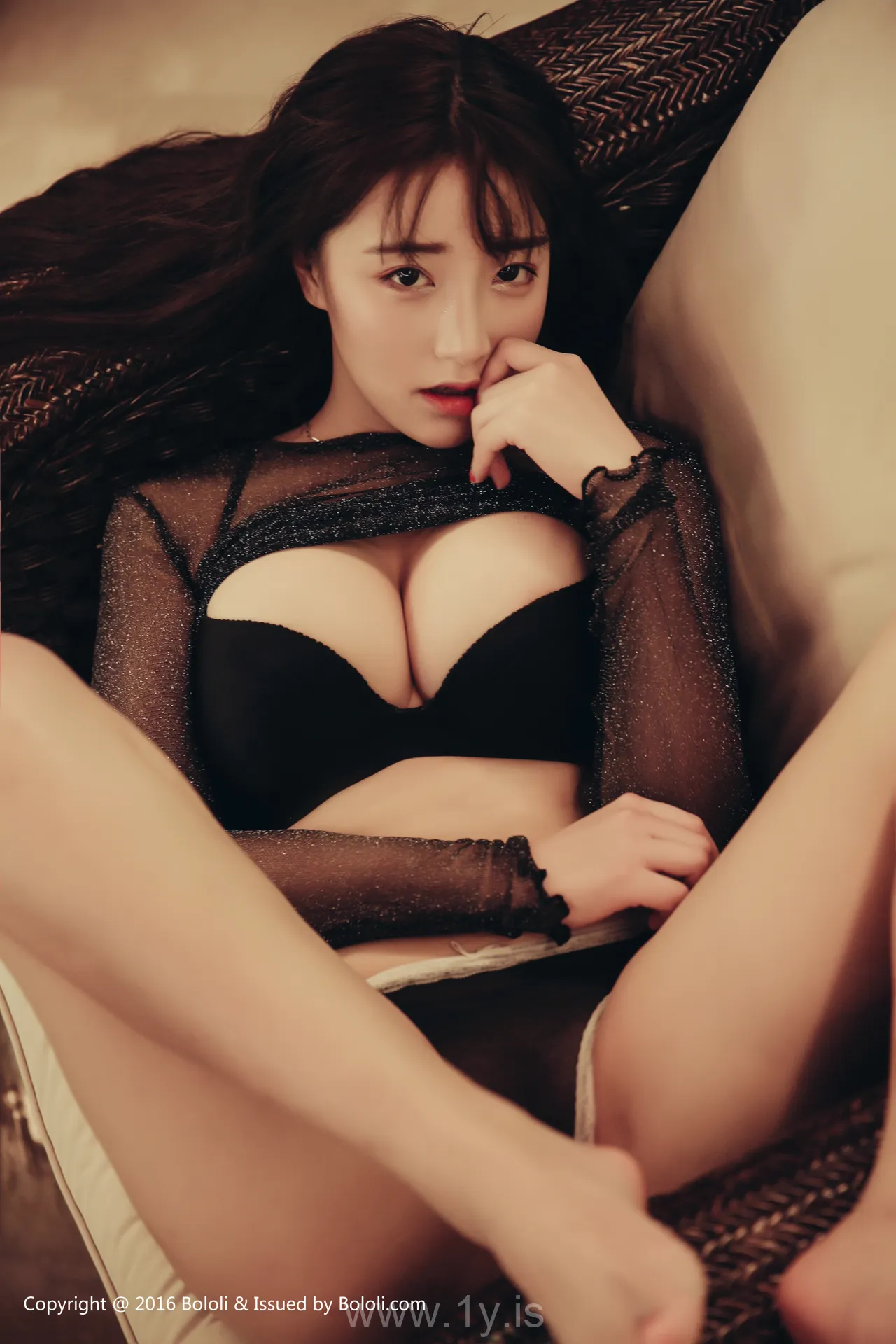 Bololi(菠萝社) Vol.070G奶的贴面诱惑芒果柯柯 Sexy & Stunning Asian Women G奶的贴面诱惑芒果柯柯