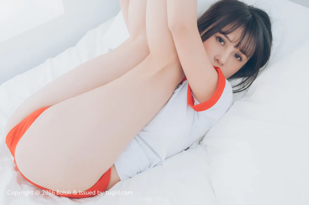 Bololi(菠萝社) Vol.077柳侑绮 Elegant Chinese Teen 柳侑绮