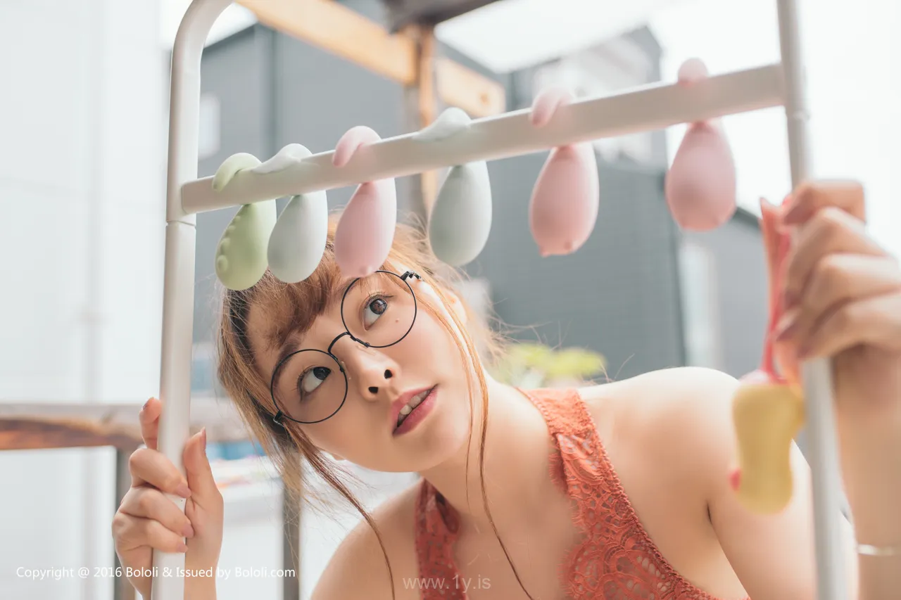 Bololi(菠萝社) Vol.083小怪兽柳侑绮 Irresistible & Adorable Chinese Teen 小怪兽柳侑绮