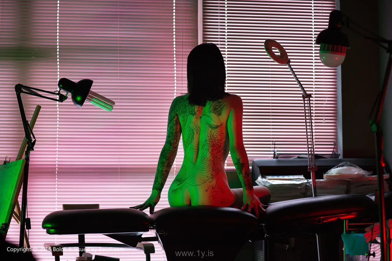 Bololi(菠萝社) Vol.087王思匀 Lively & Well Done Asian Mature Princess 王思匀