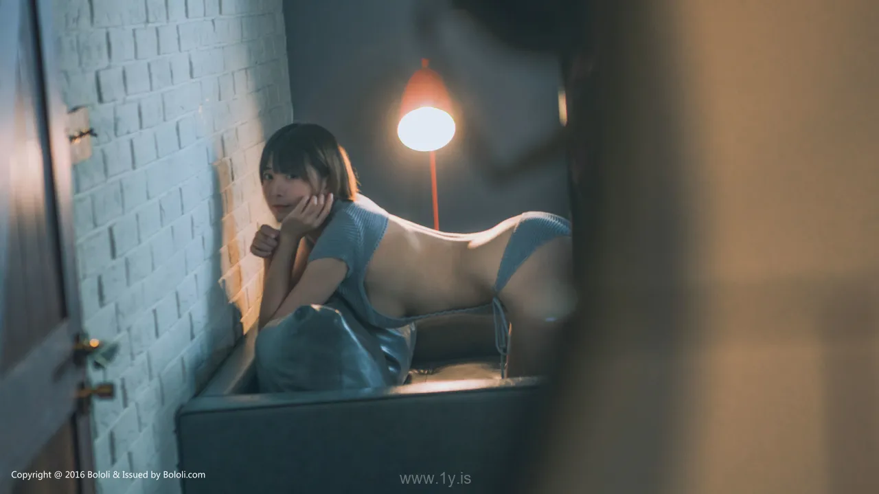 Bololi(菠萝社) Vol.105黑黑 Slim & Slender Asian Peri 黑黑