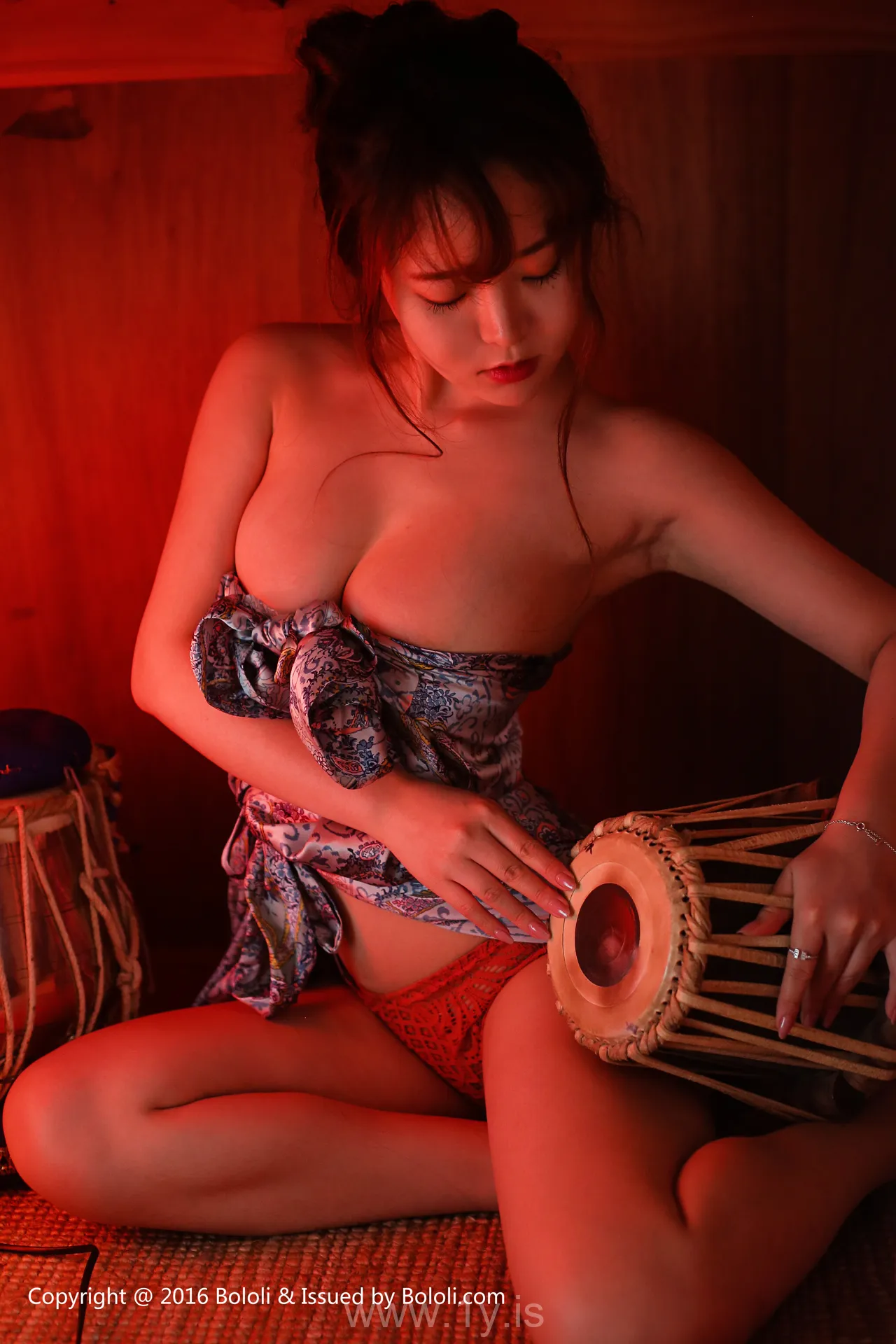 Bololi(菠萝社) Vol.110柳侑绮 Good-looking & Pretty Asian Angel 柳侑绮