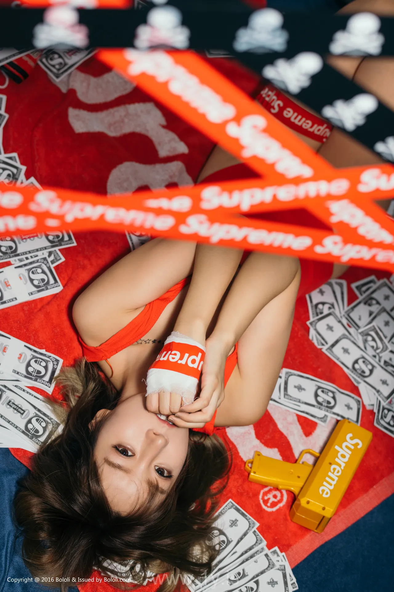 Bololi(菠萝社) Vol.133红色诱惑Superme王雨纯 Delightful & Good-looking Asian Teen 红色诱惑Superme王雨纯