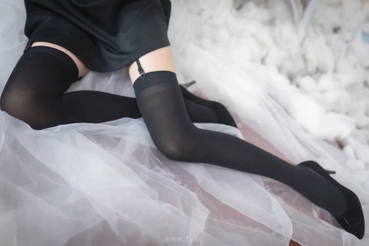 风之领域 NO.009黑丝吊带美腿