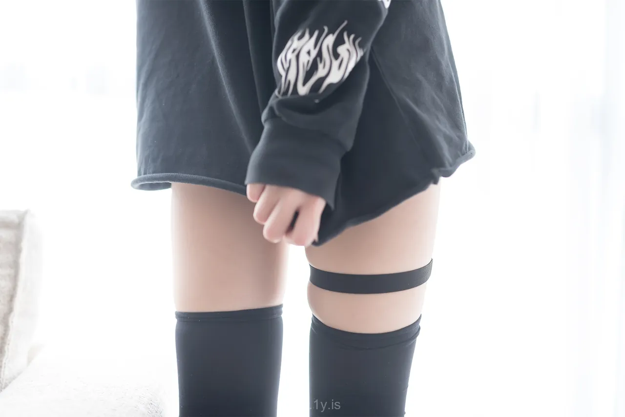 风之领域 NO.017金发美女黑色诱惑