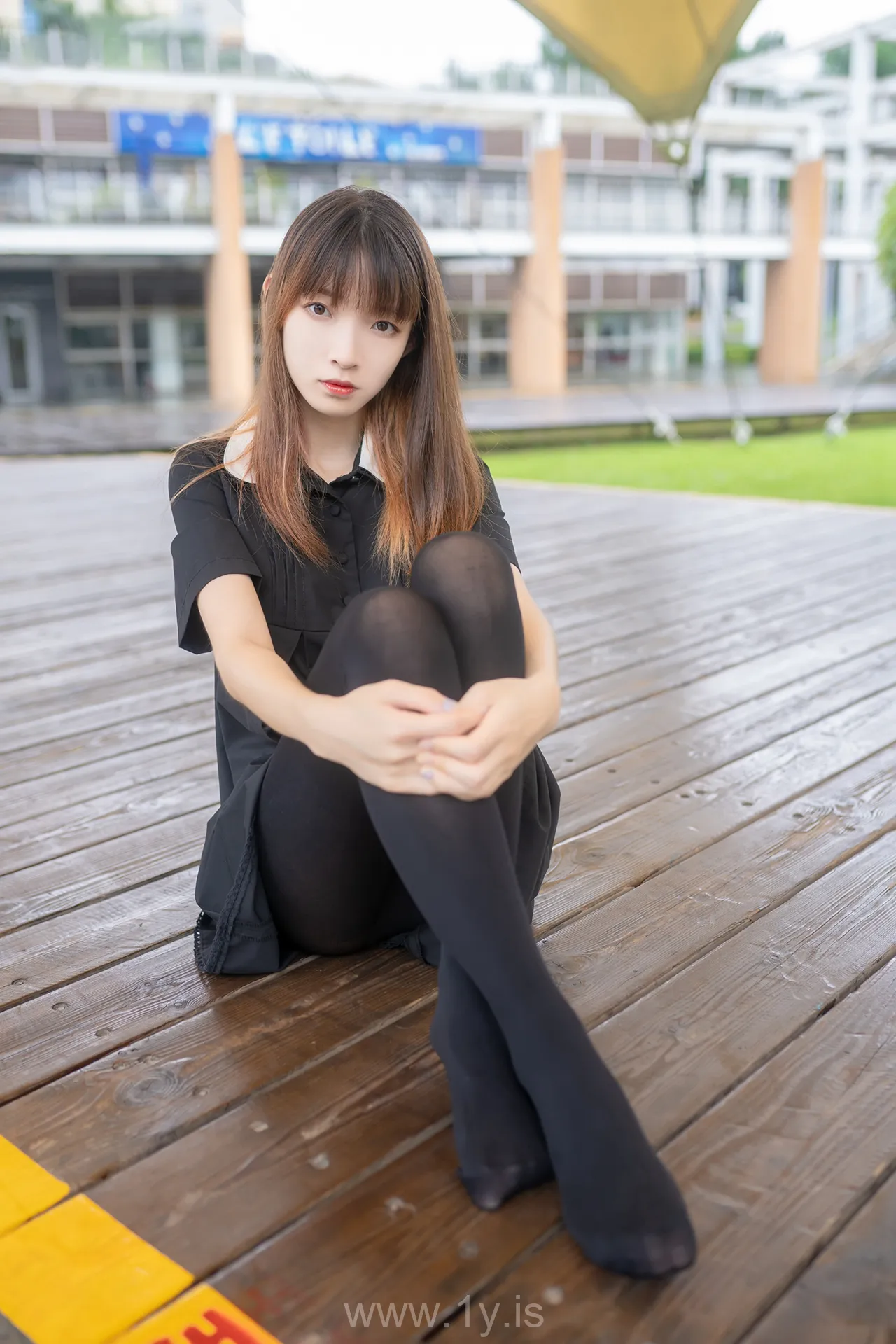 风之领域 NO.064户外黑丝长腿