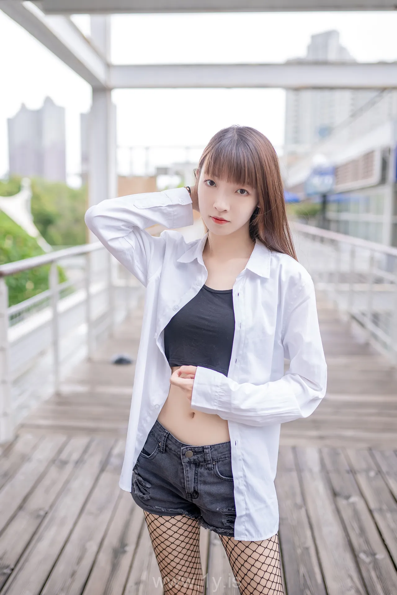 风之领域 NO.094超短牛仔短裤黑网袜