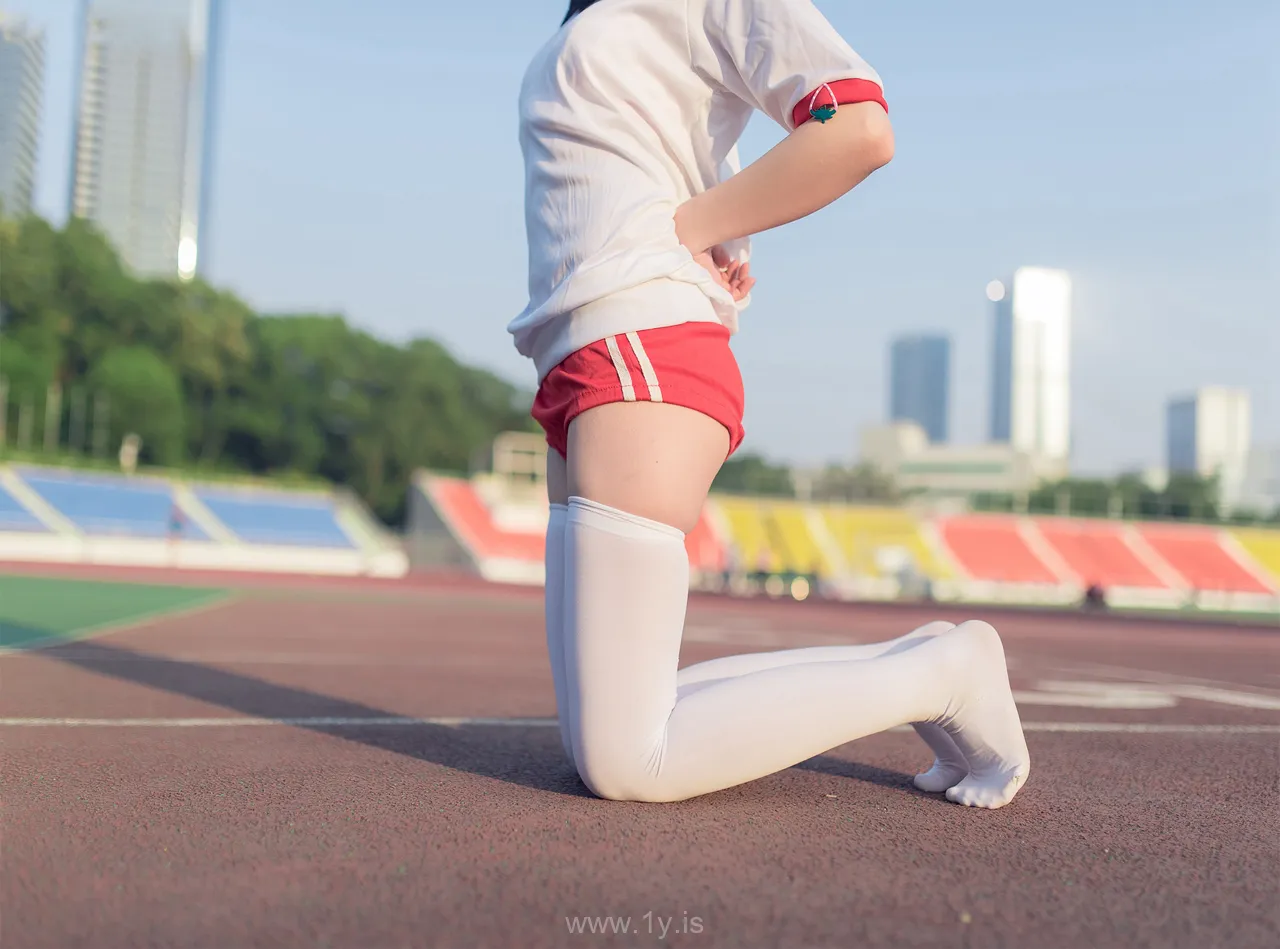 风之领域 NO.112运动场上的白丝体操服少女
