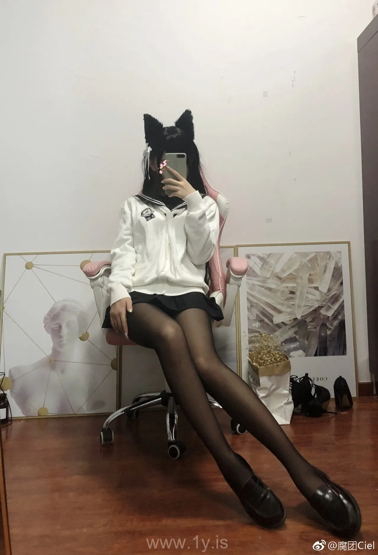 腐团儿Ikaros VOL.22 碧蓝航线#“指挥官~累了吗  让姐姐来好好照顾你吧~