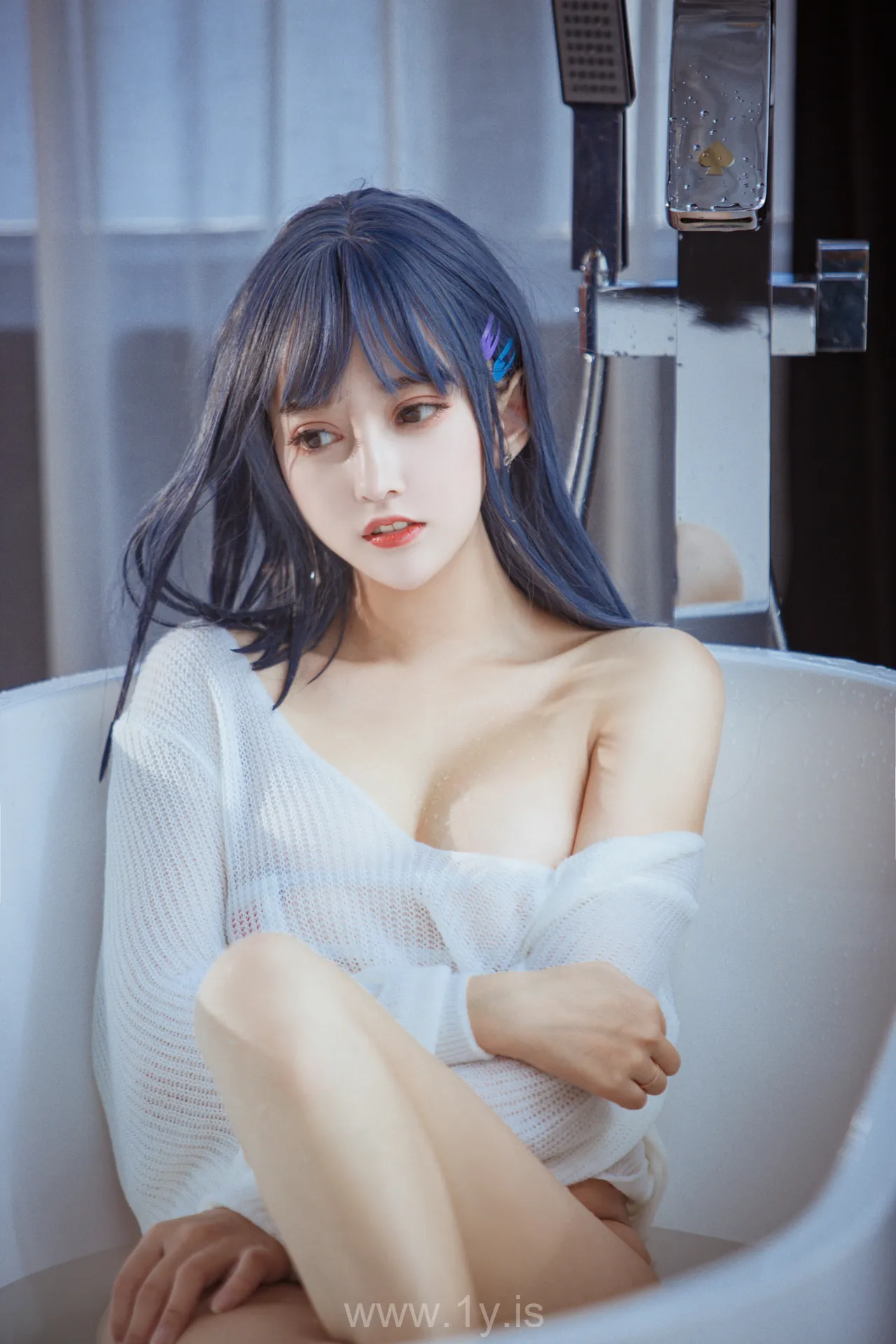 过期米线线喵 浴缸