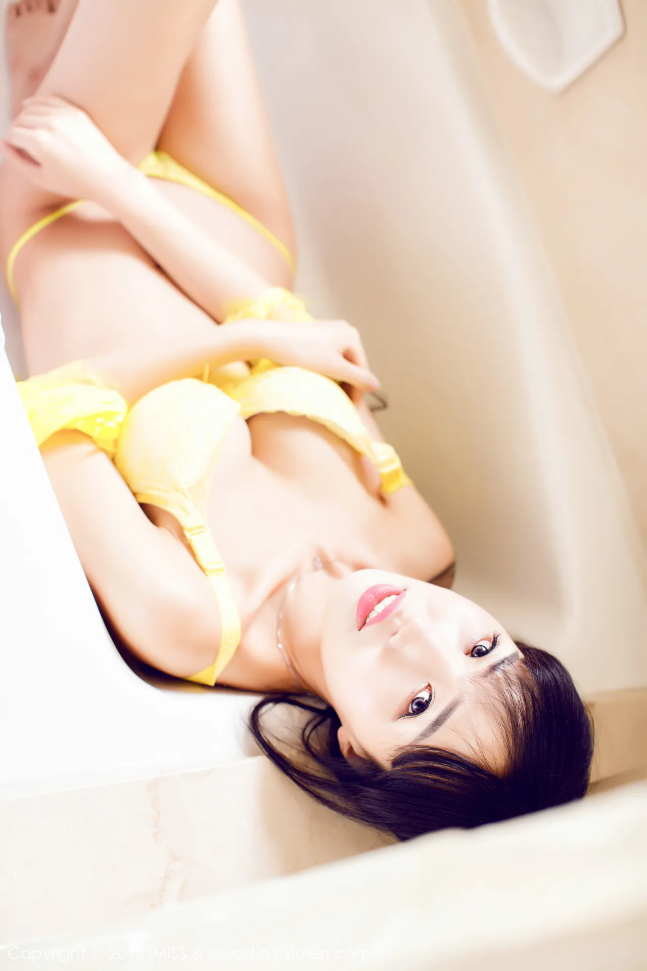 IMISS  NO.006 Extraordinary & Well Done Chinese Women 石心琪