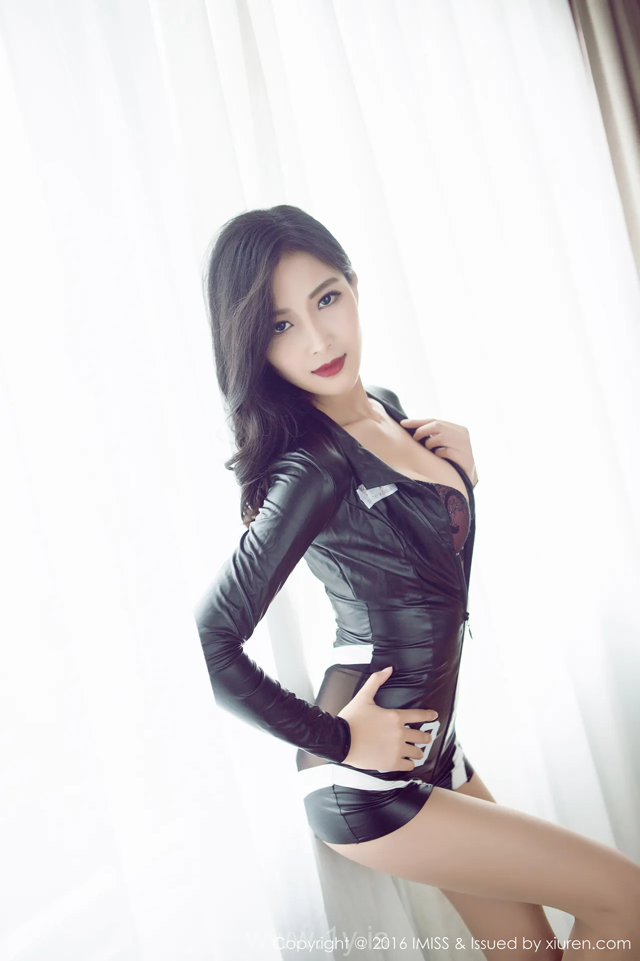 IMISS  NO.096 Lively Chinese Belle 模特合集