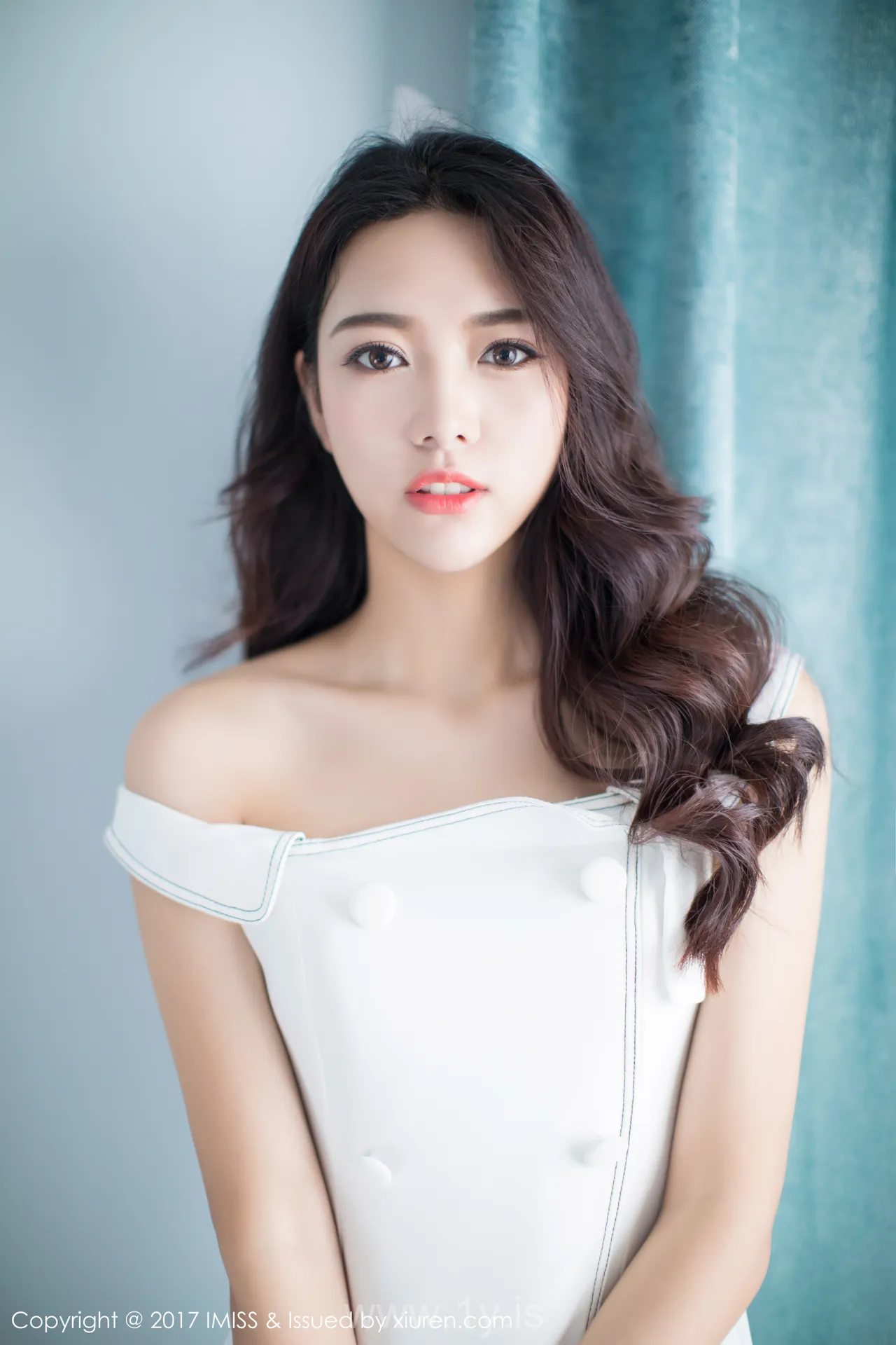 IMISS  NO.174 Good-looking & Attractive Chinese Mature Princess 嫣儿