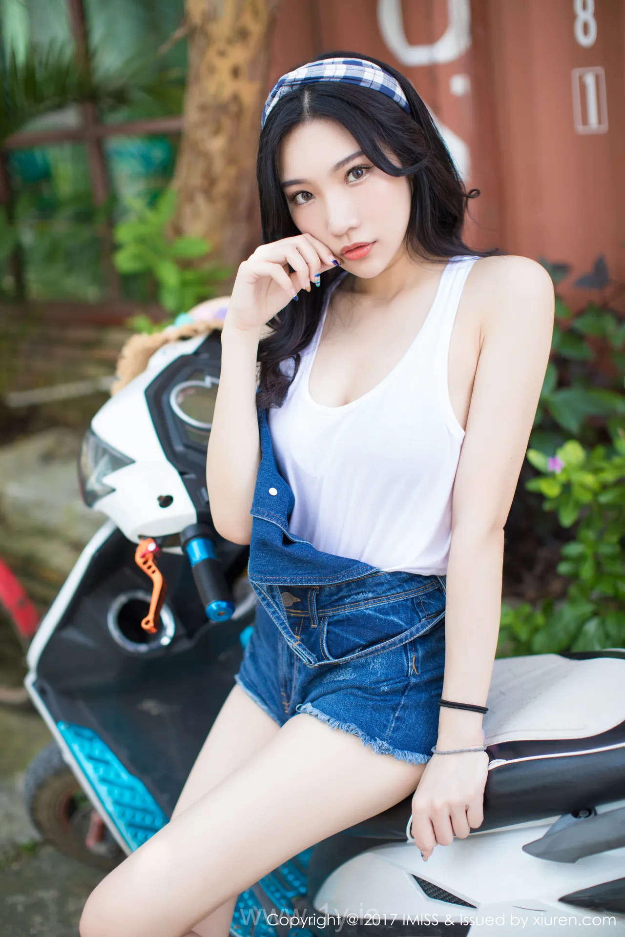 IMISS  NO.180 Quiet & Sexy Chinese Mature Princess 小狐狸Sica