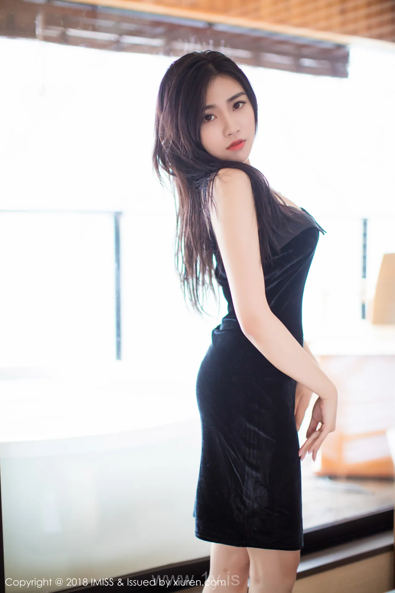 IMISS  NO.213 Trendy Chinese Model 许诺Sabrina