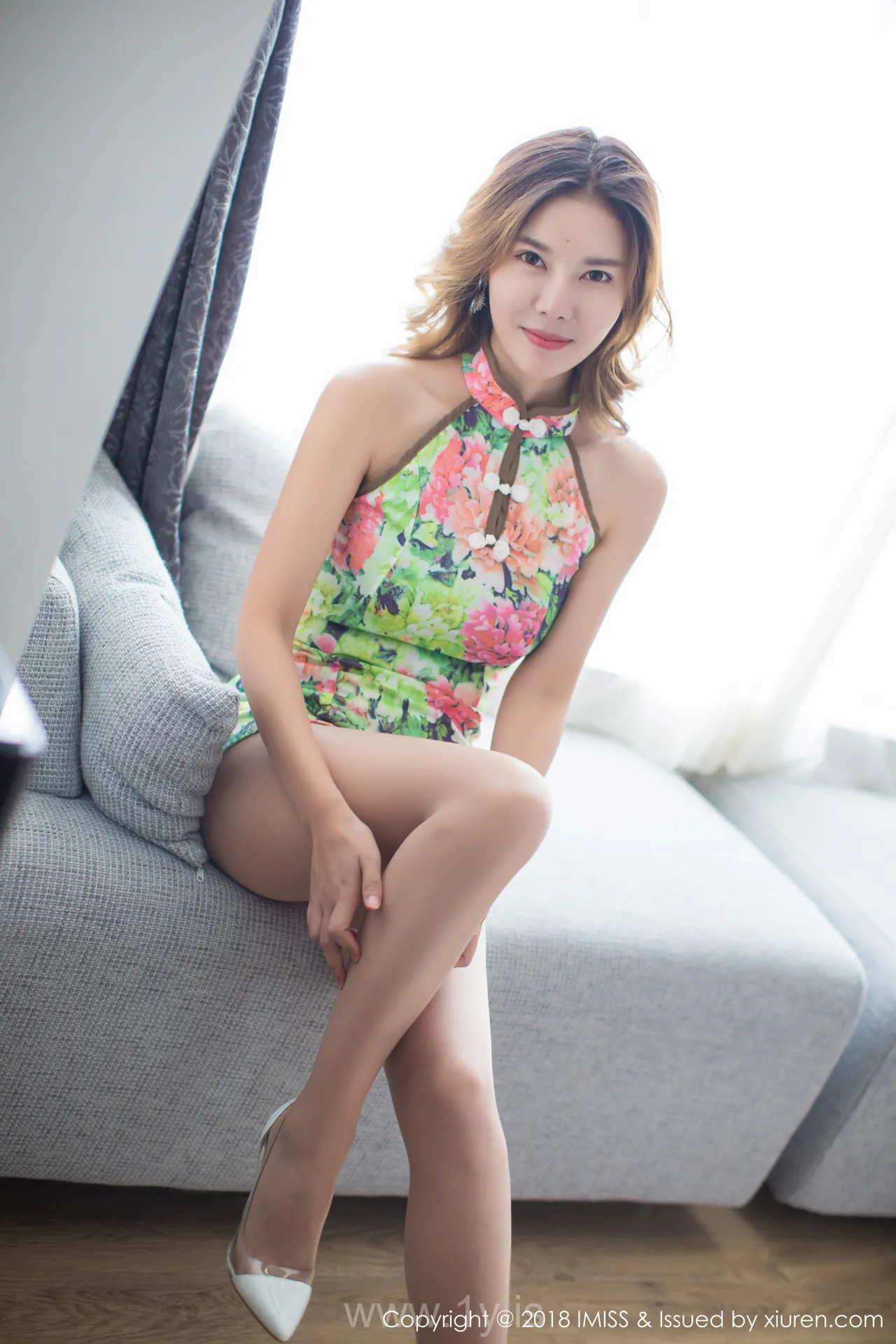 IMISS  NO.222 Trendy & Fashionable Chinese Homebody Girl 依依Yiyi
