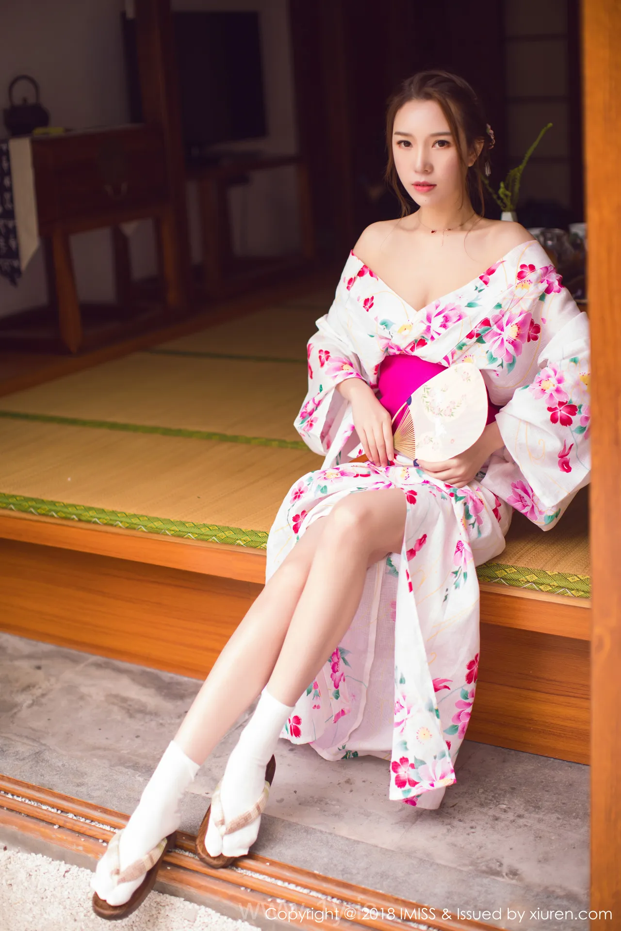 IMISS  NO.252 Elegant & Slender Chinese Peri Katrina