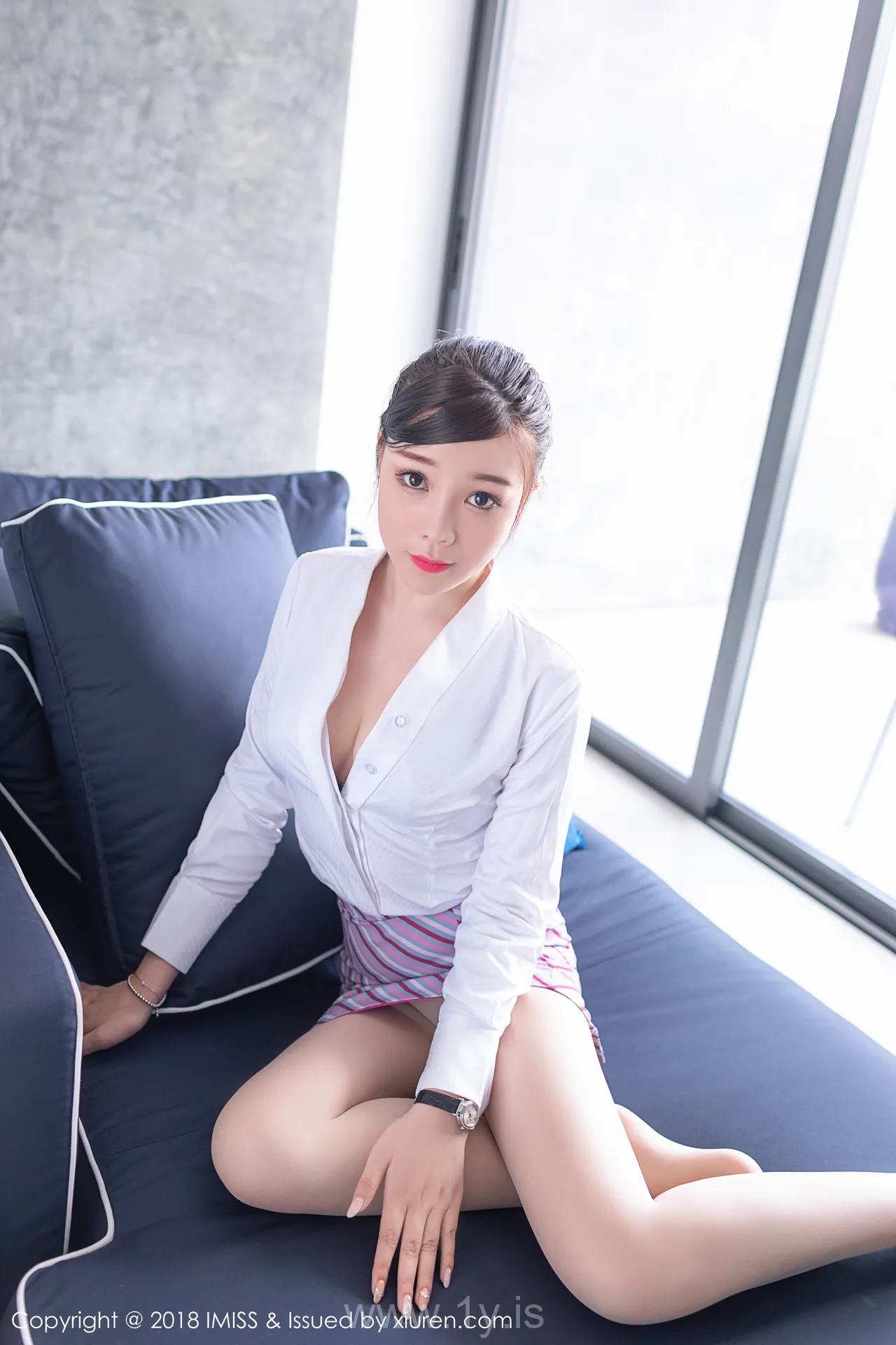 IMISS  NO.284 Cute Chinese Belle 芝芝Booty