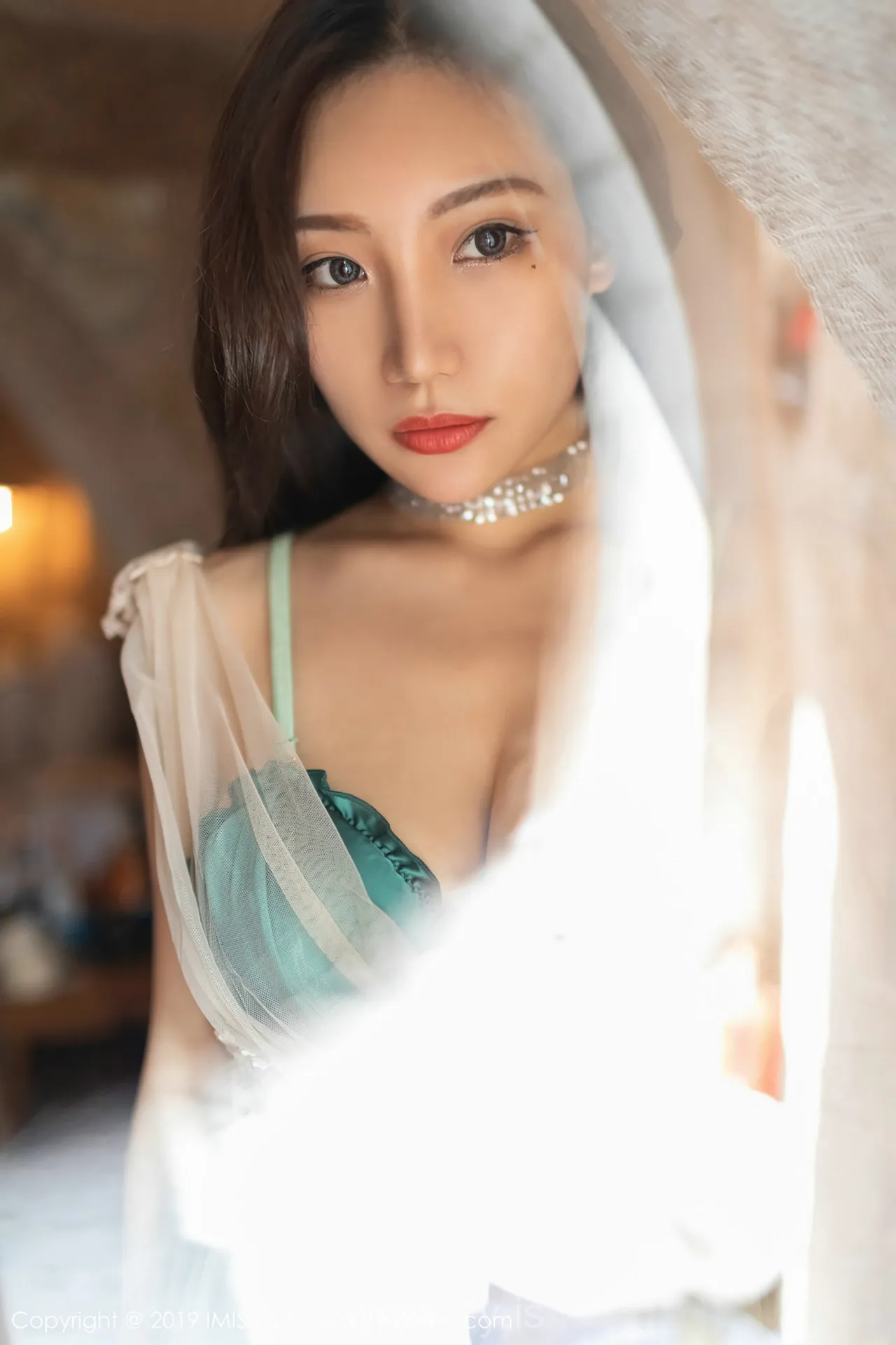 IMISS  NO.319 Breathtaking Chinese Homebody Girl 小狐狸Kathryn