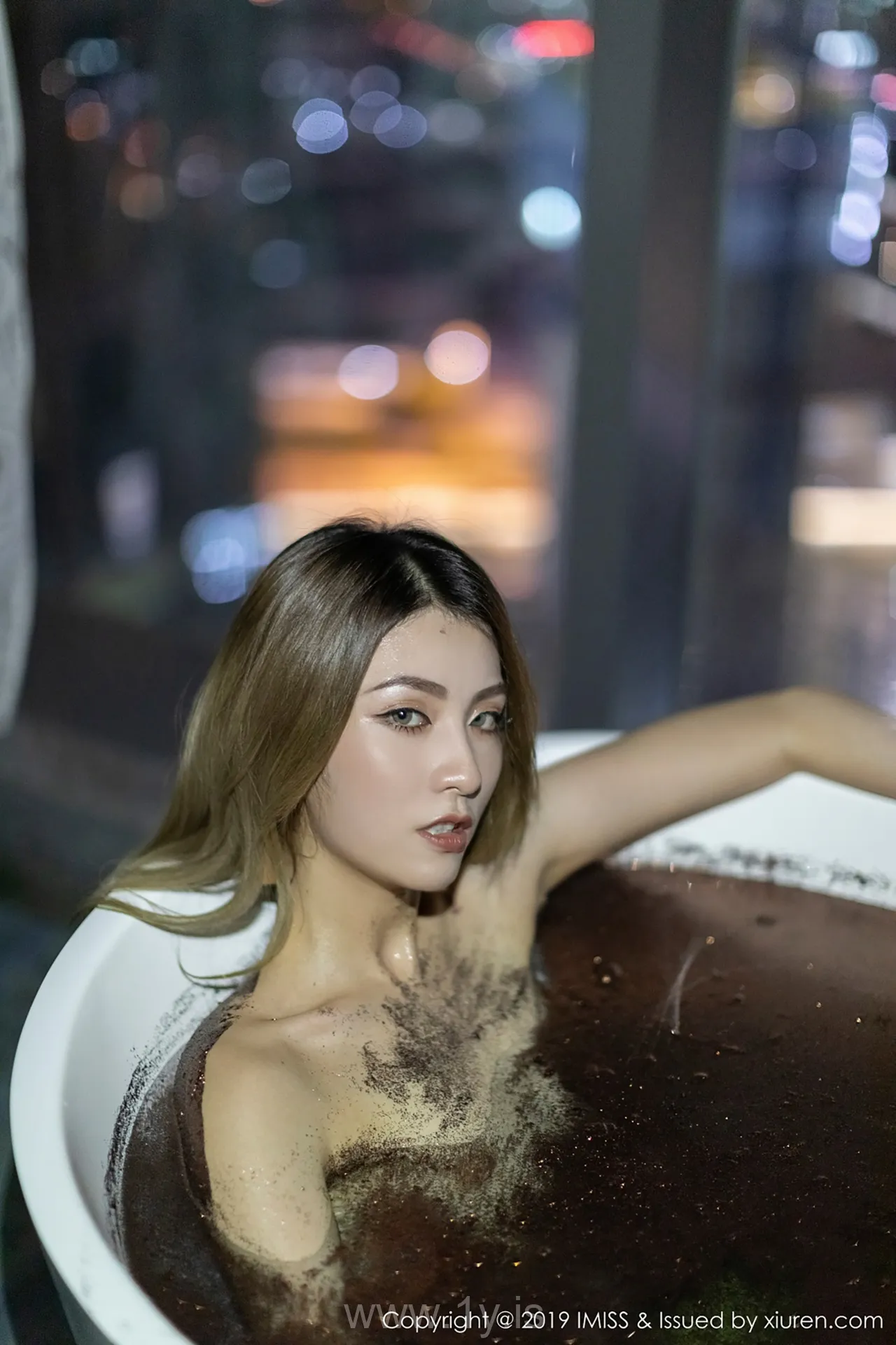 IMISS  NO.324 Decent & Breathtaking Chinese Women Arlie