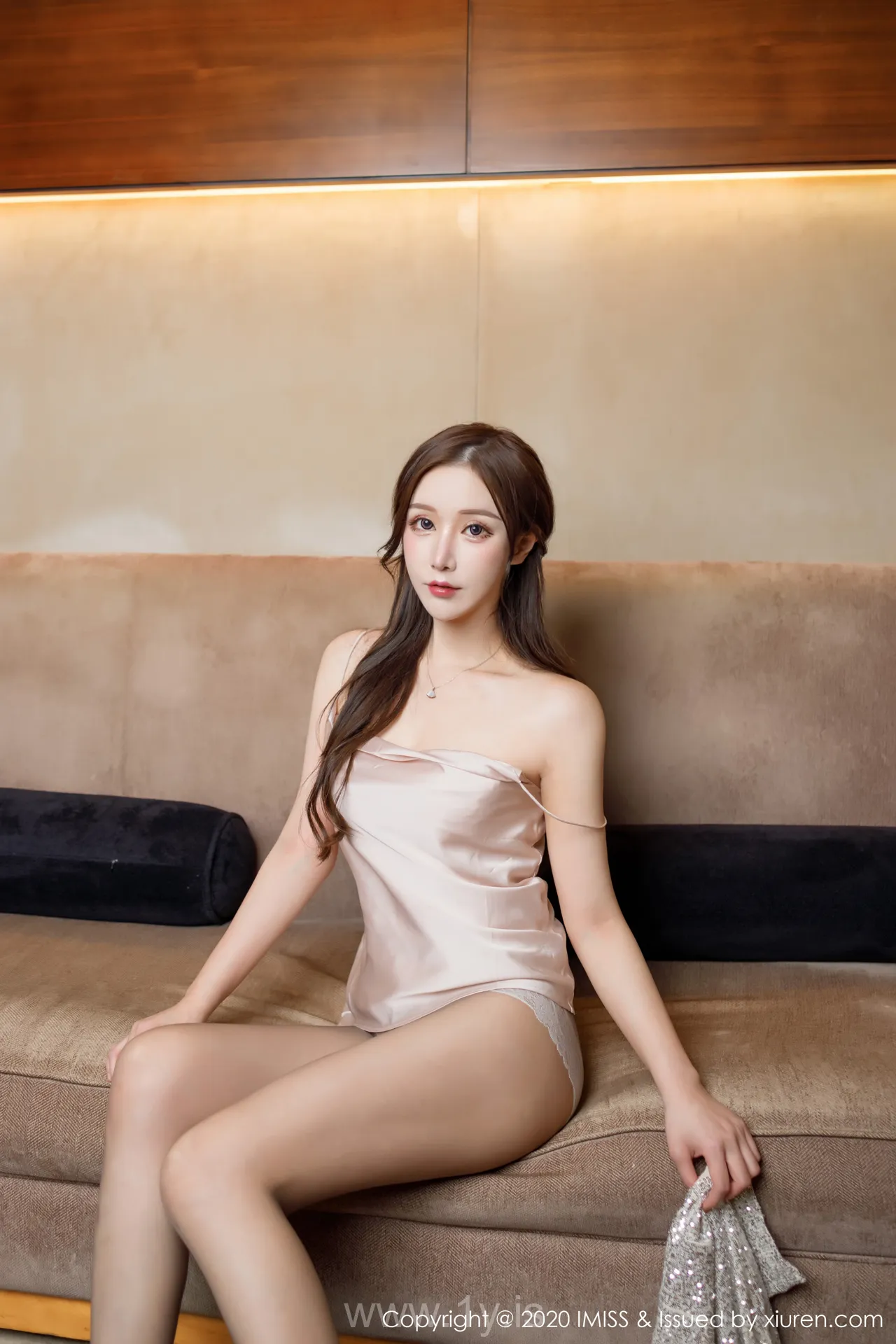 IMISS  NO.465 Refined & Adorable Chinese Cutie LindaLinda