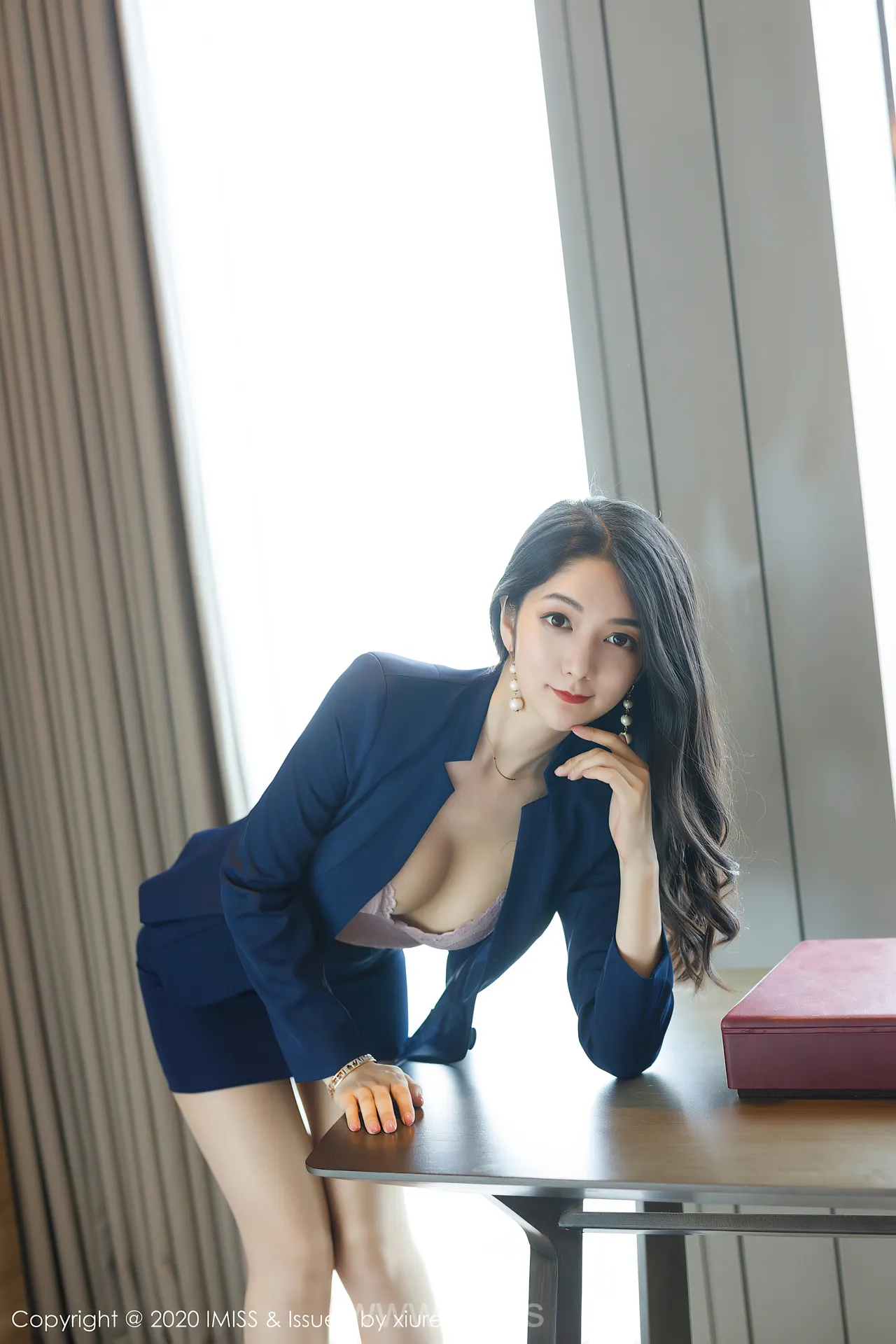 IMISS  NO.471 Fashionable & Gorgeous Chinese Belle Angela小热巴