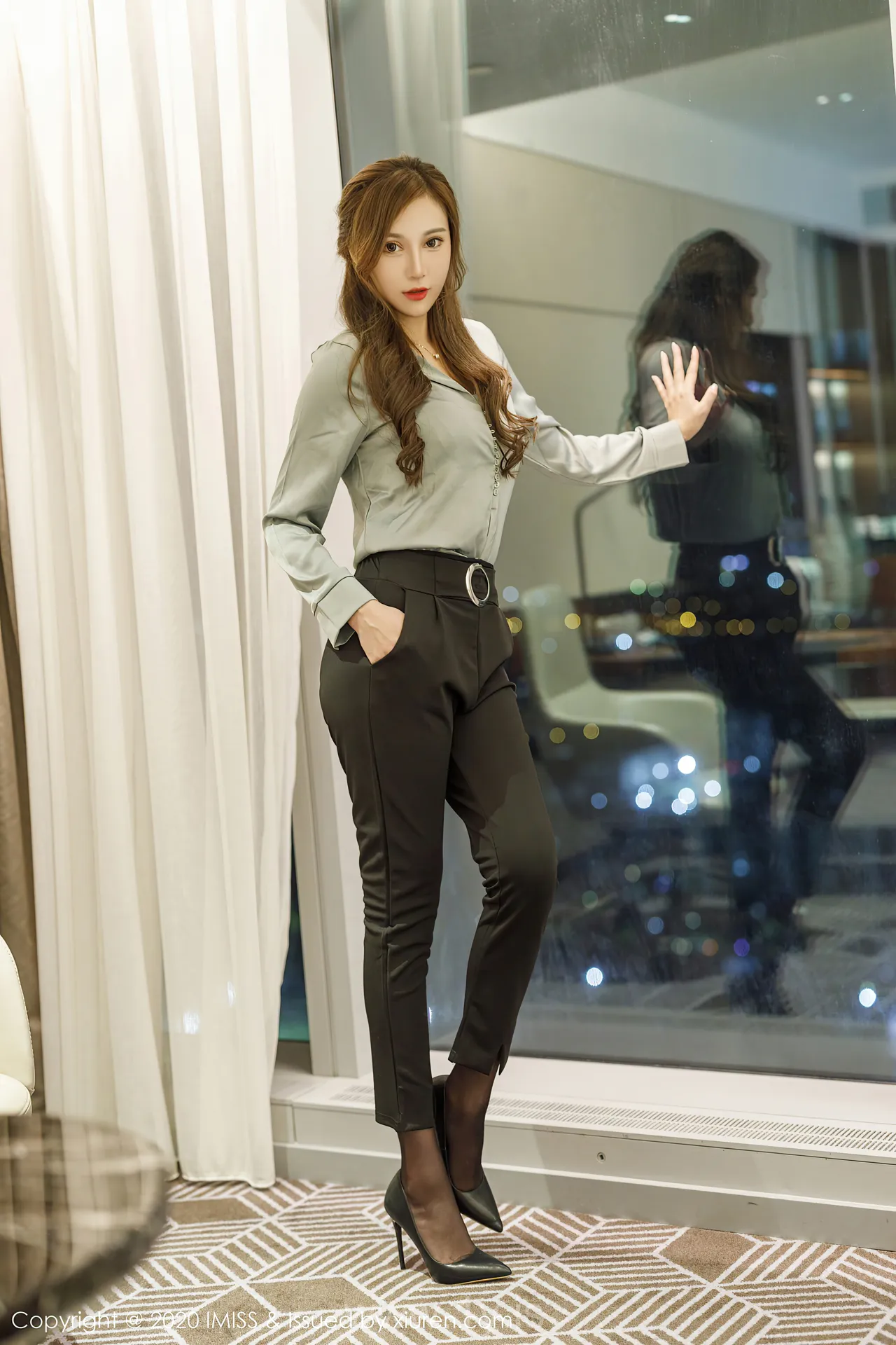 IMISS  NO.492 Stylish Chinese Babe Lavinia肉肉