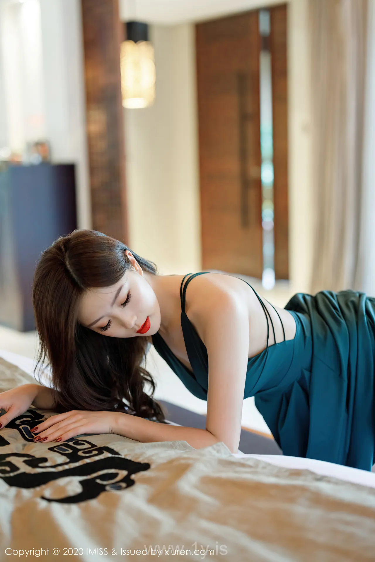 IMISS  NO.530 Classy & Slim Chinese Belle 杨紫嫣Cynthia