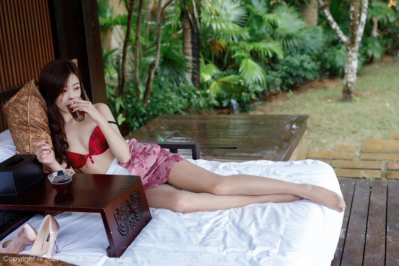 IMISS  NO.547 Slim & Slender Chinese Babe 杨紫嫣Cynthia