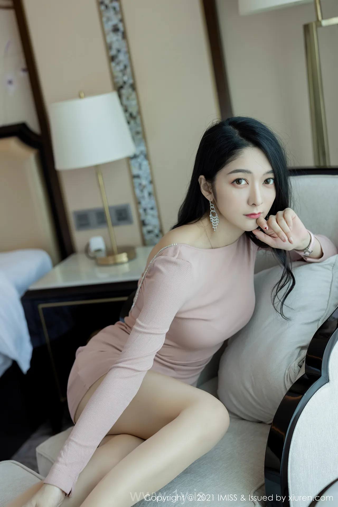 IMISS  NO.564 Well Done Chinese Hottie Angela小热巴