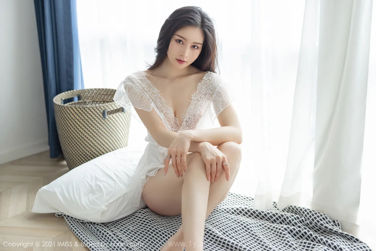 IMISS  NO.592 Elegant Chinese Goddess Vanessa